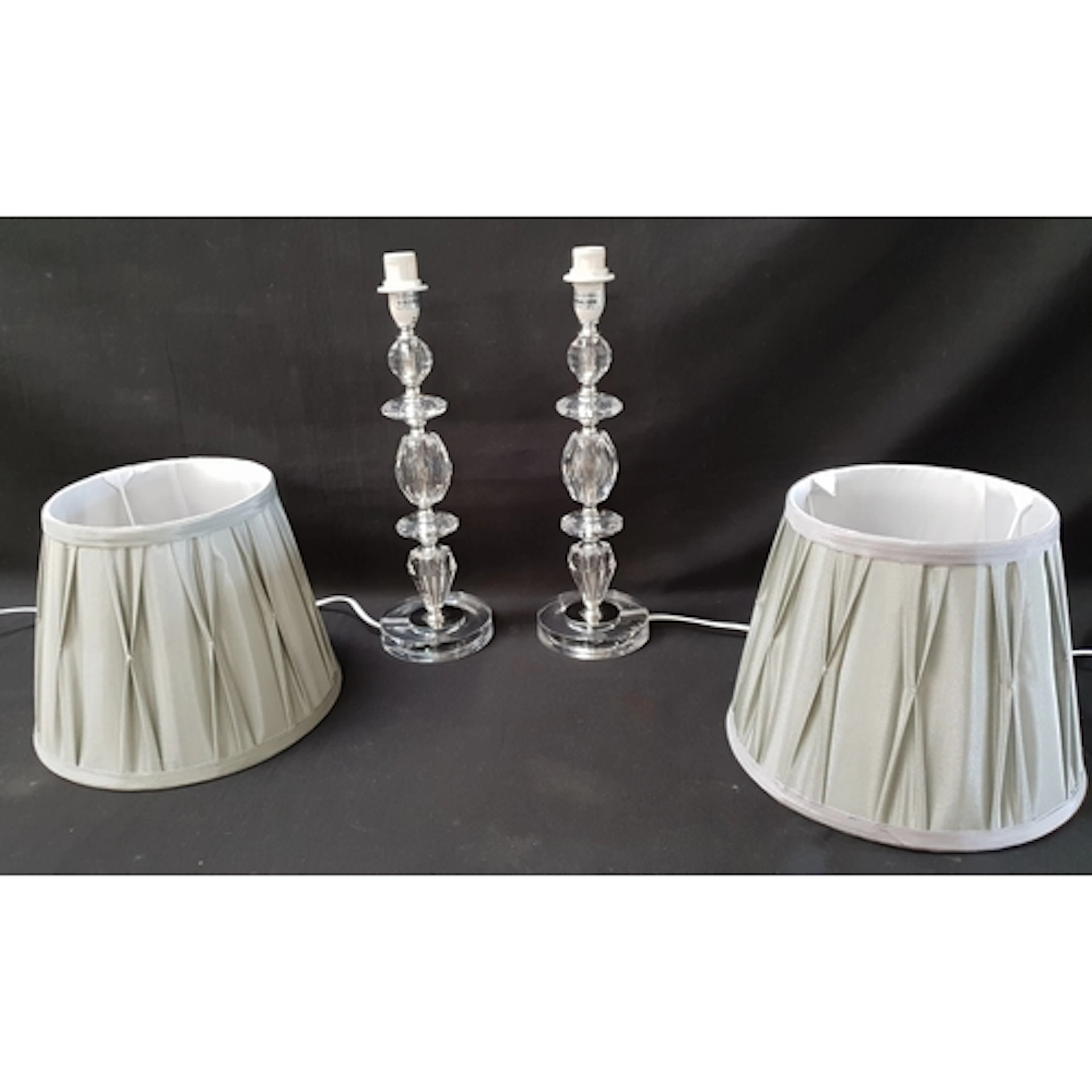 PAIR OF CONTEMPORARY CRYSTAL GLASS EFFECT LAMPS the lamps of...