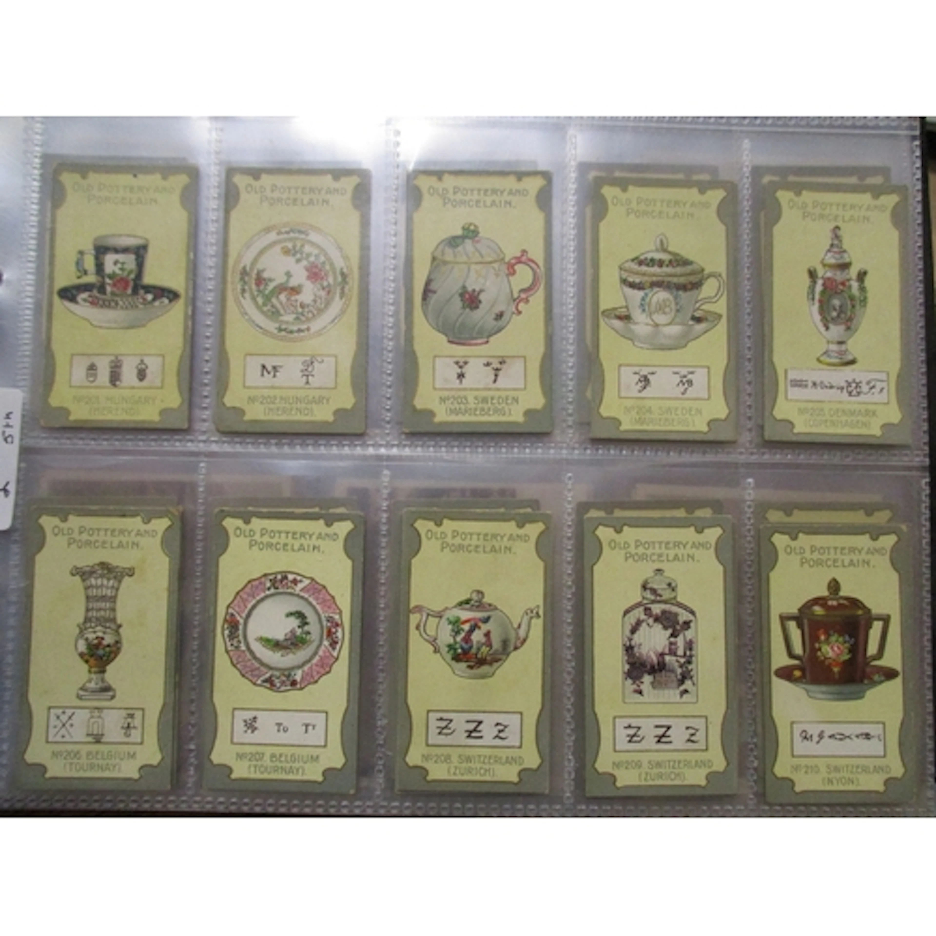Collection in 20 albums generally good with complete sets in...