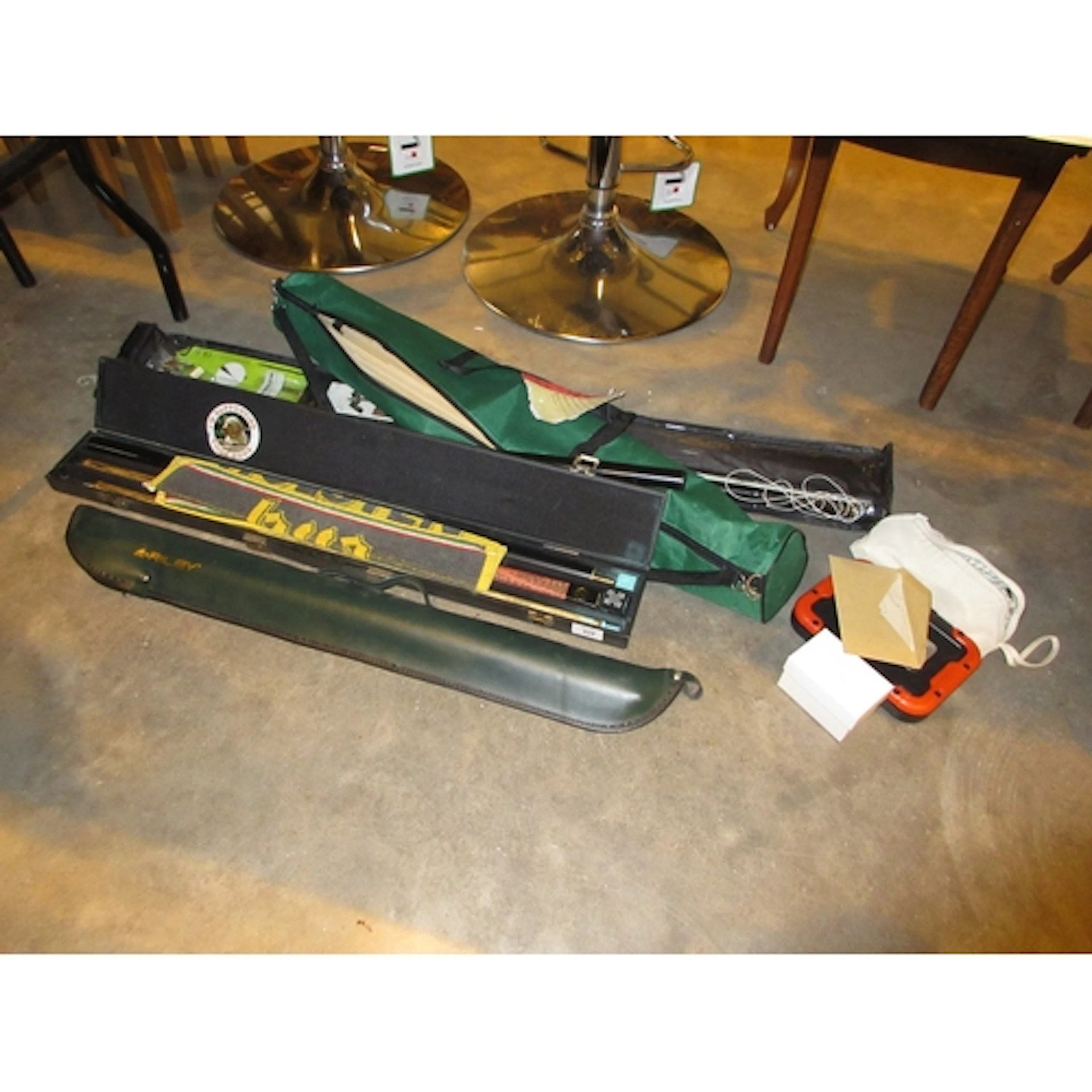 Easel, 2 Cues, Gents Watch, Travel Iron, Elvis Presley Colle...