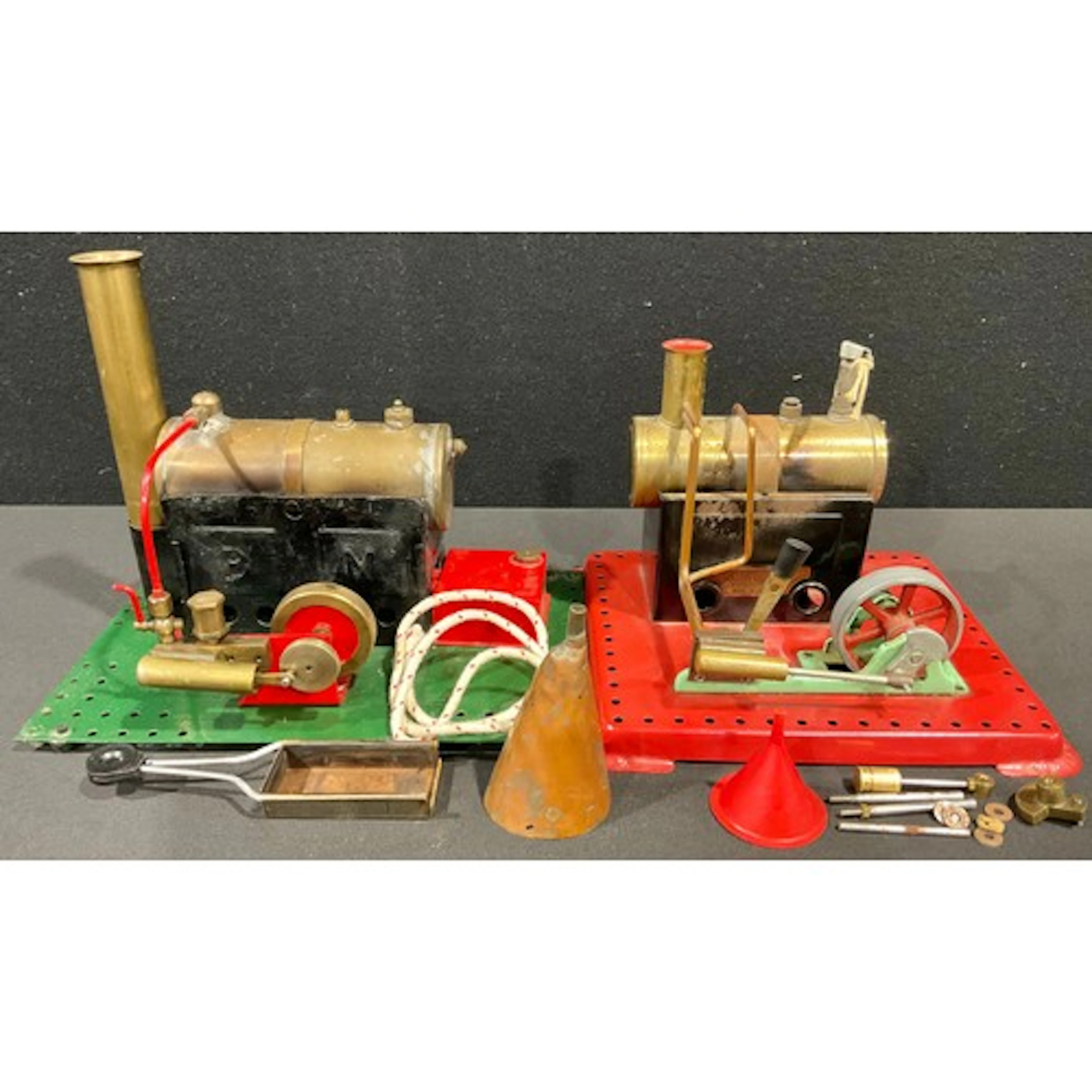 Live Steam - A Mamod SE-2A Model Steam engine, 13.5cm high; ...