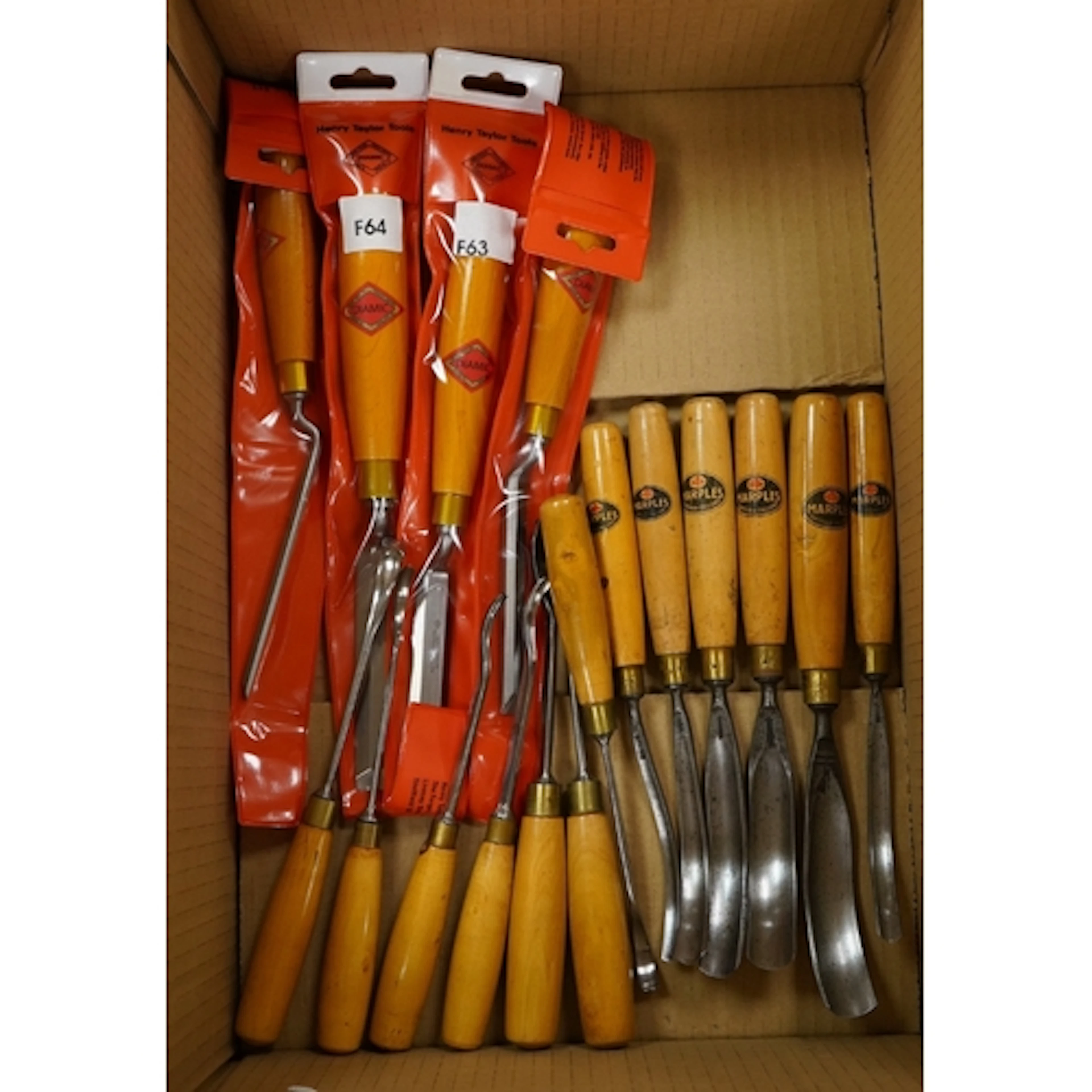 Seventeen chisels and gouges, including; a graduated set of ...