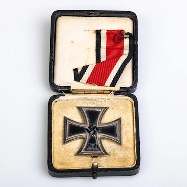 1939 GERMAN IRON CROSS FIRST CLASS IN ORIGINAL CASE OF ISSUE...