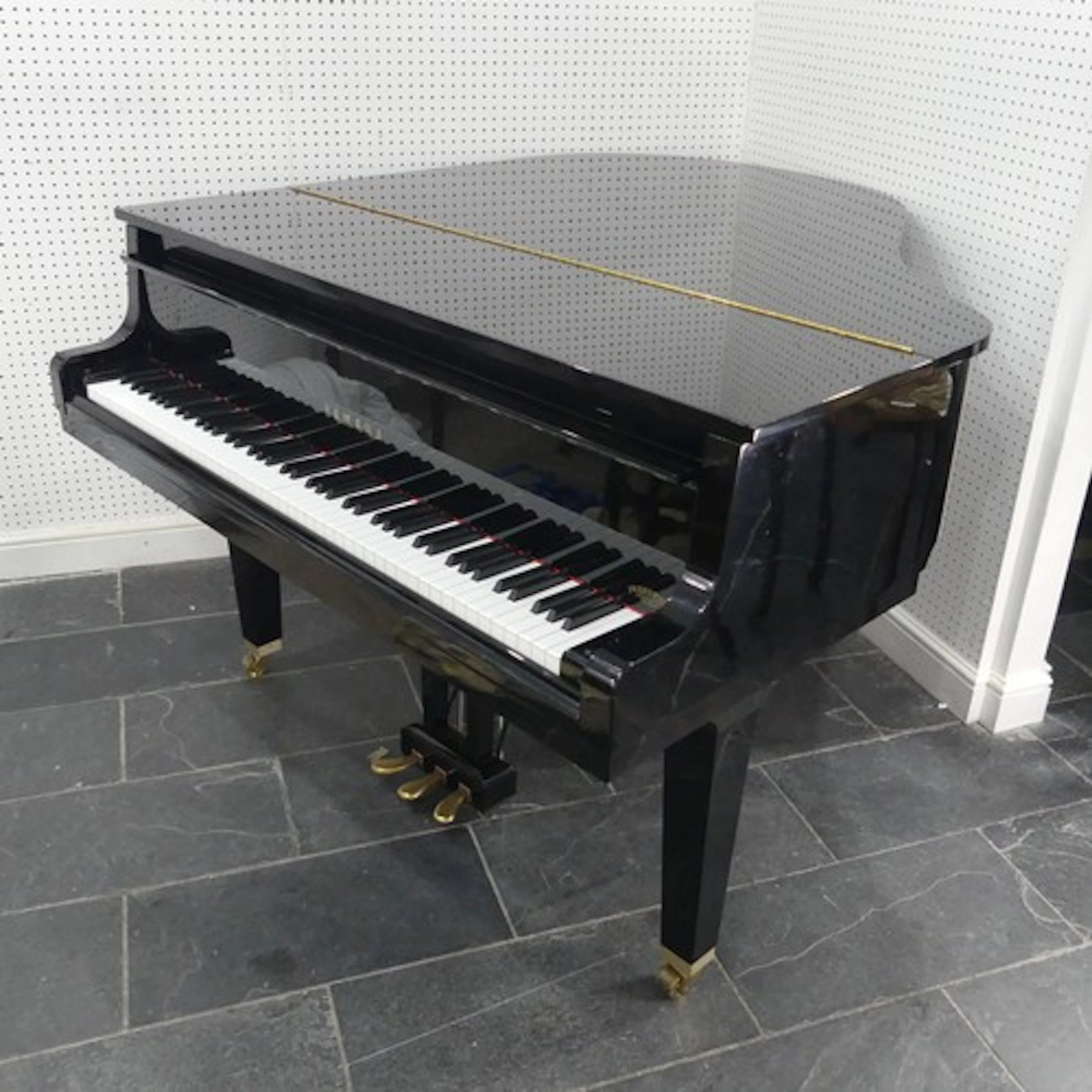 Yamaha, a 5ft 3in model GH1 ebonised baby grand Piano, B5091...