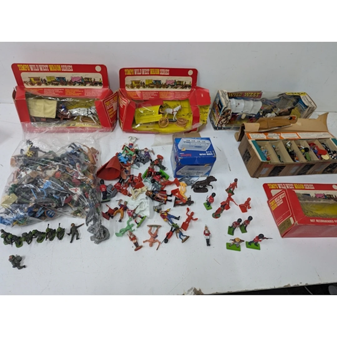 Diecast model carriages to include Timpo Wild West wagon ser...