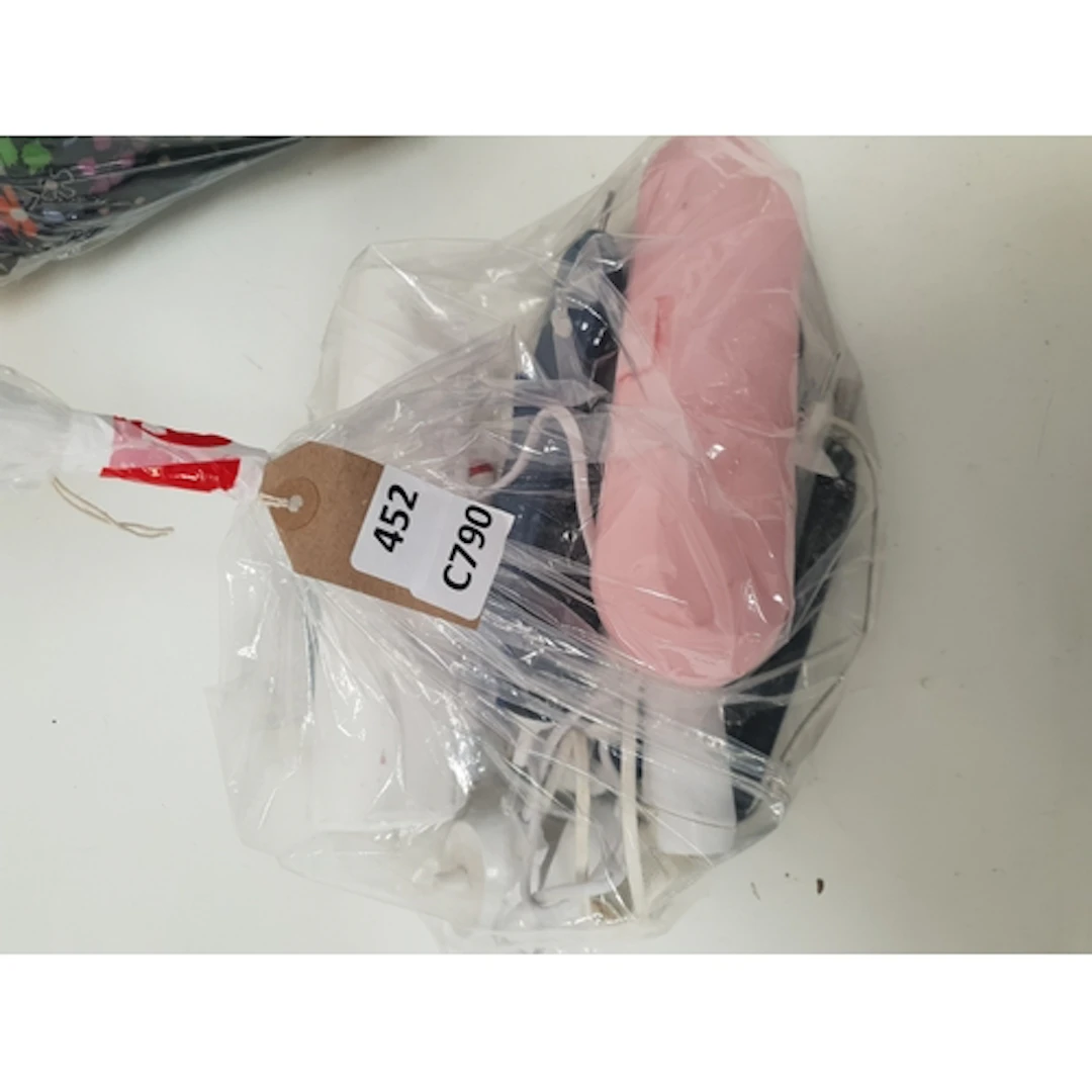 ONE BAG OF ELECTRIC TOOTHBRUSHES