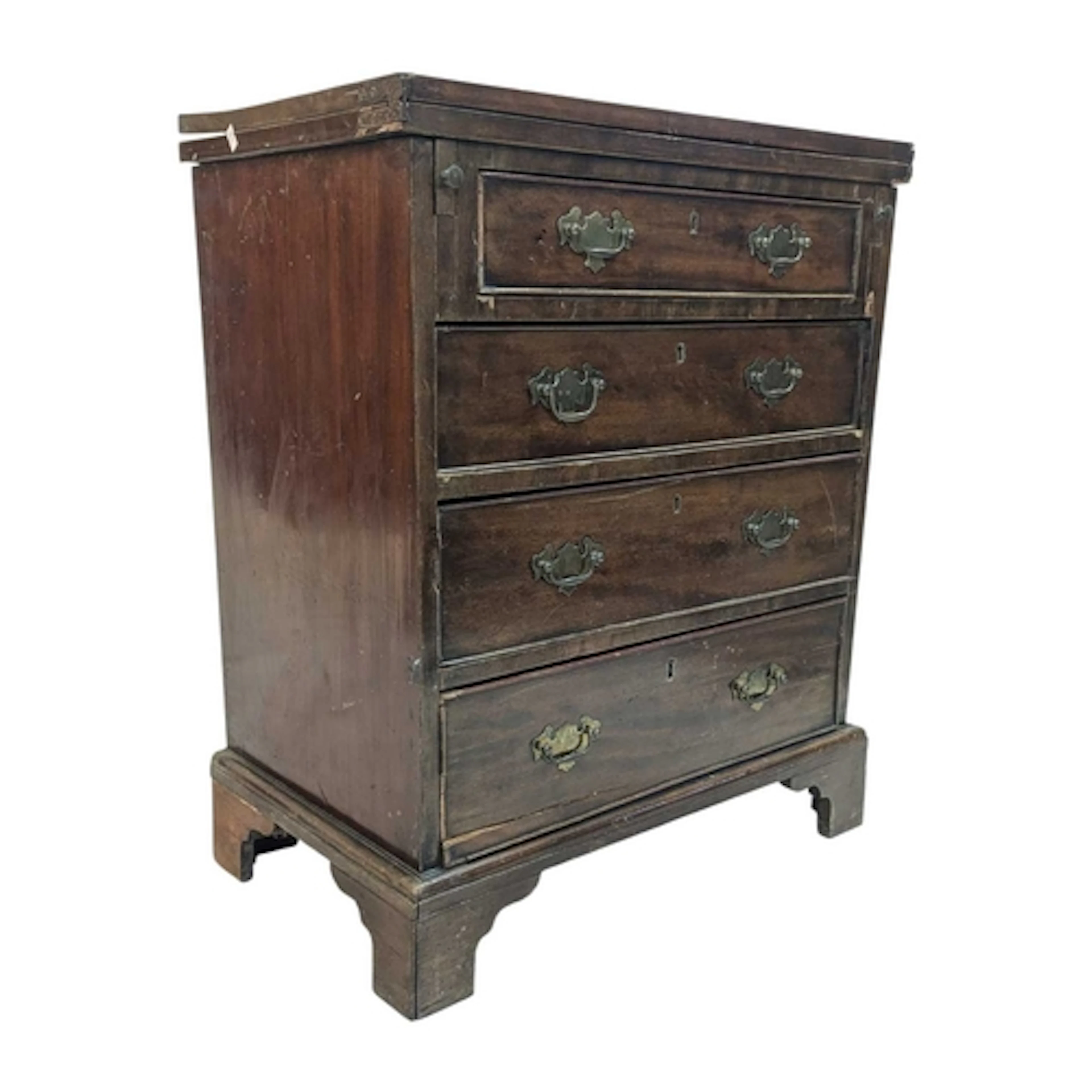 A 19th century Georgian mahogany chest of drawers. Rectangul...