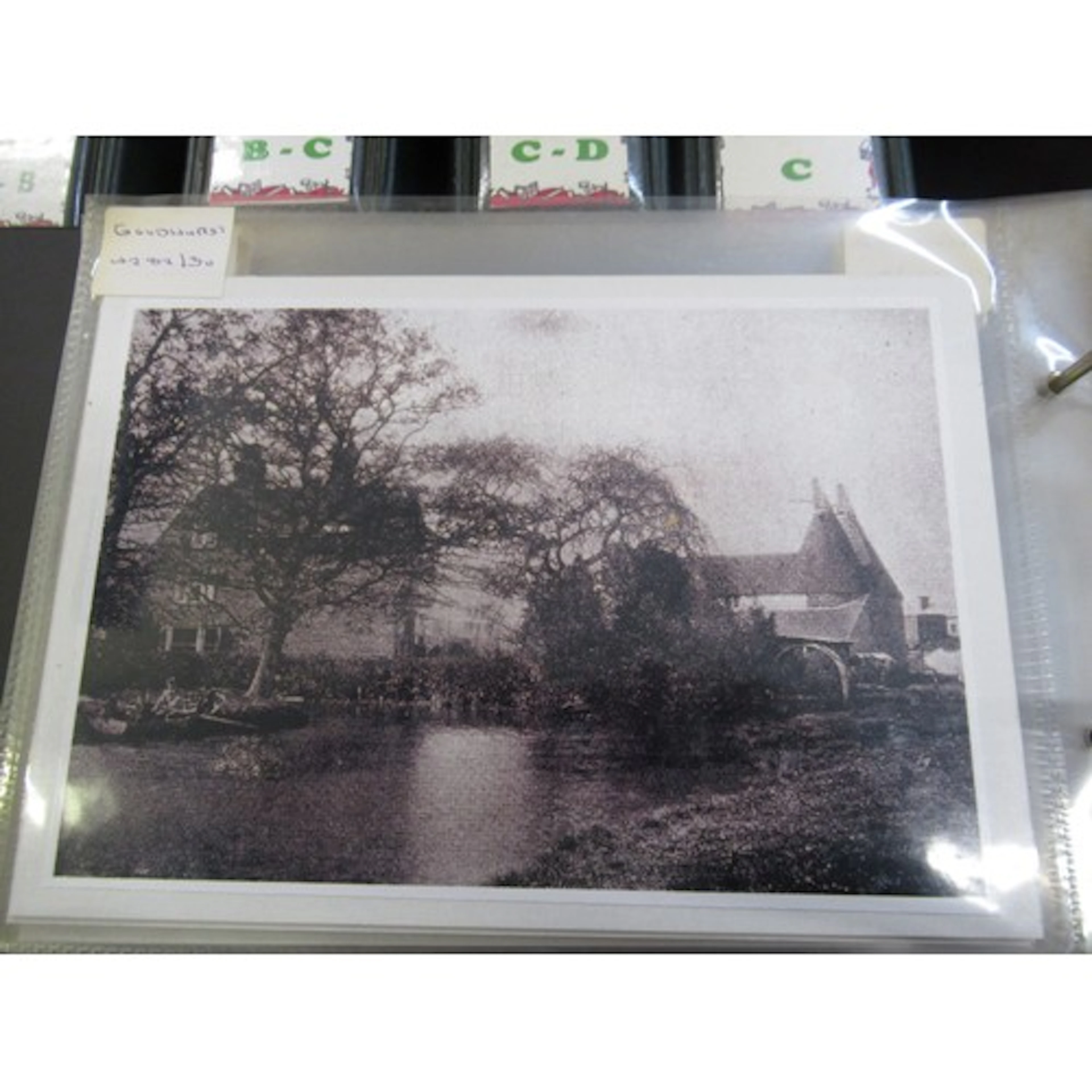 Collection of one thousand plus topographical prints, of Ken...