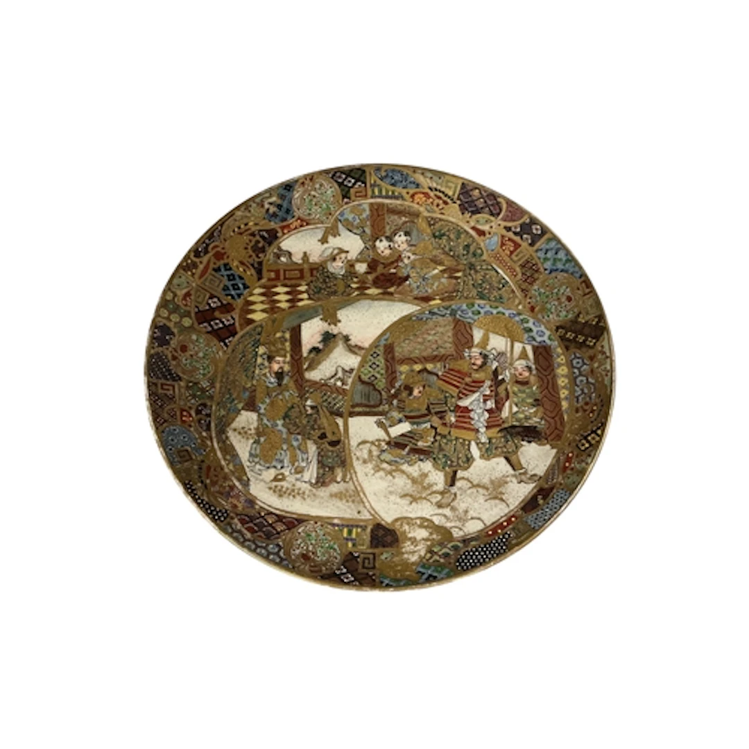 A Japanese Satsuma ware dish, Meiji period, diameter 30cm....
