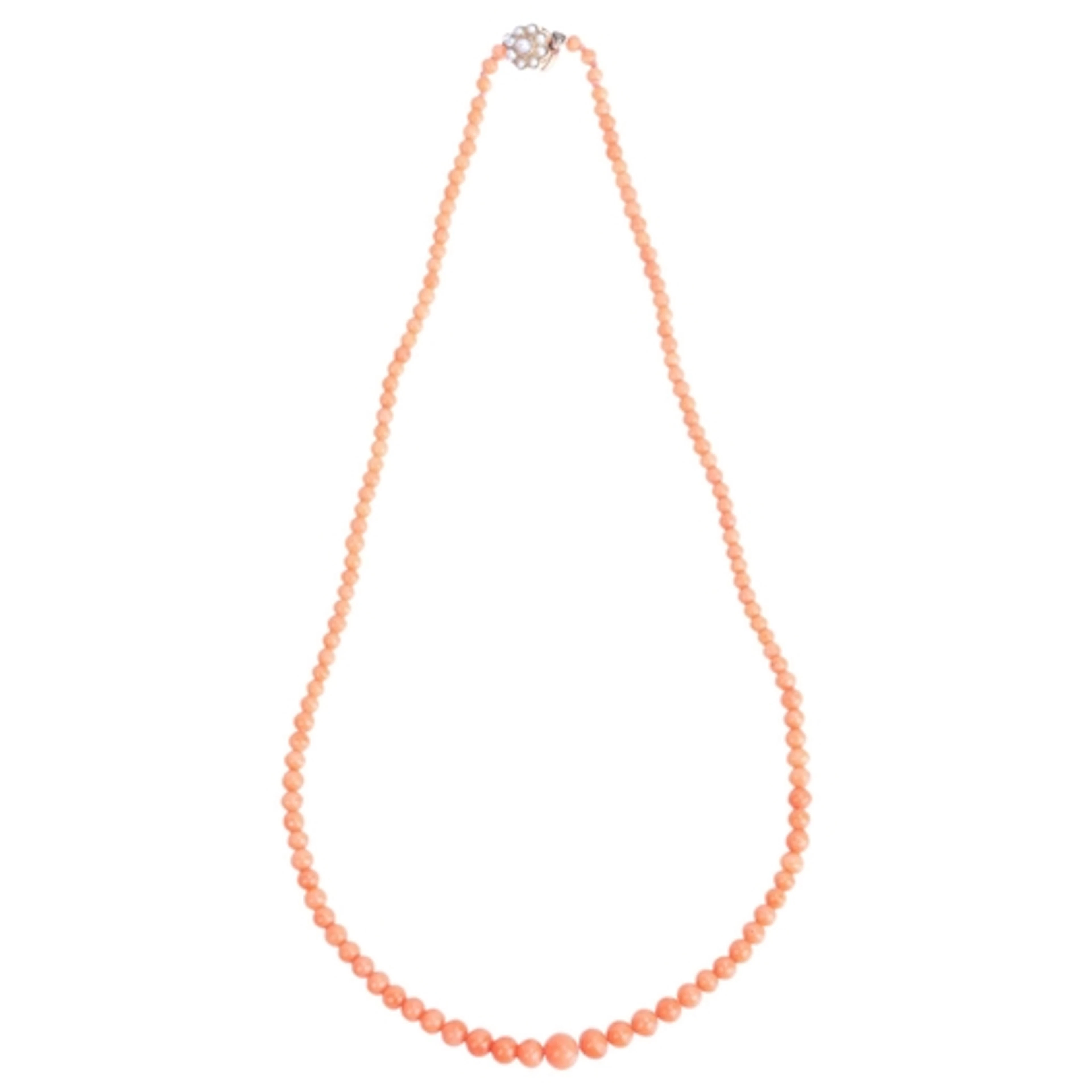 An Antique single-row coral bead necklace, graduated beads m...