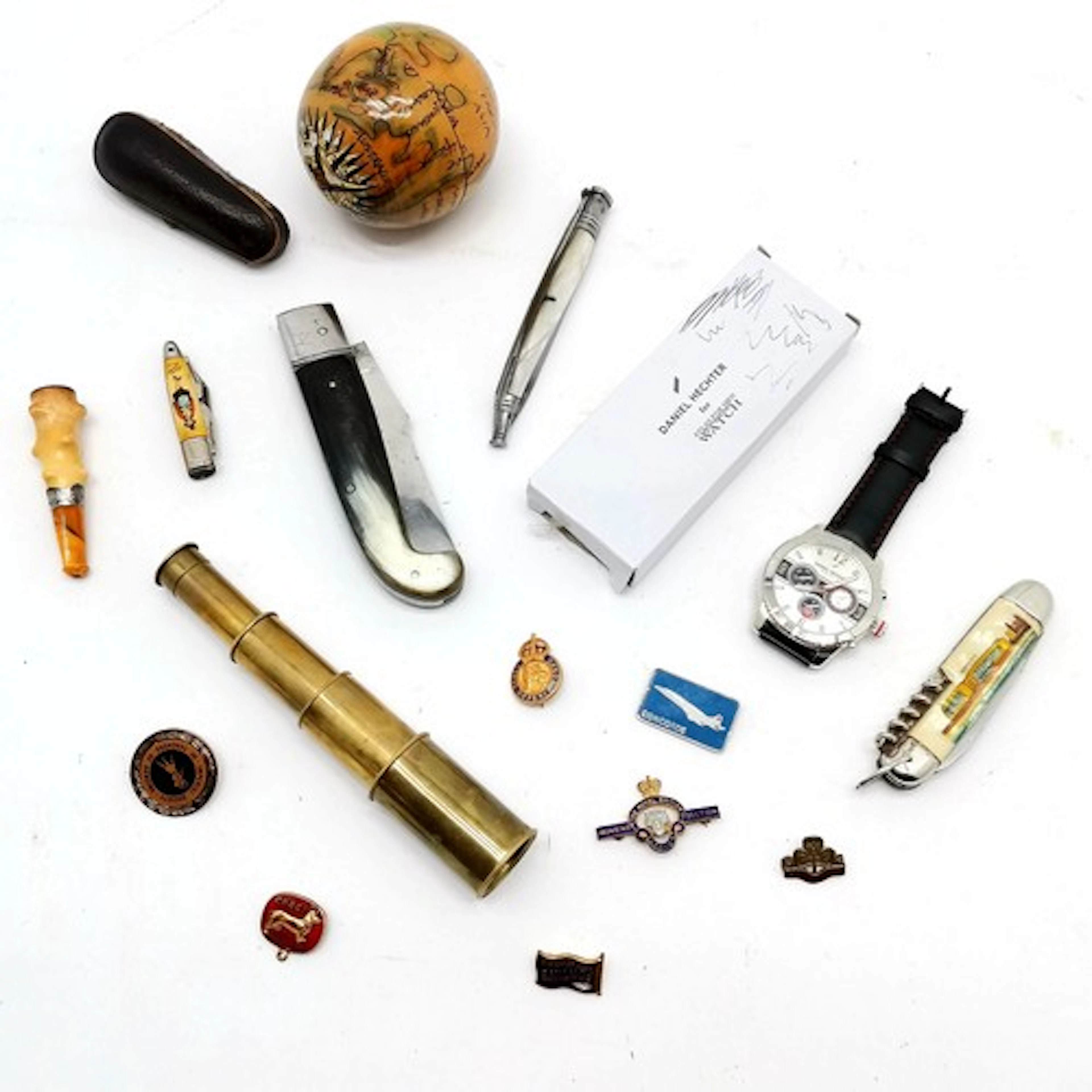 Qty of oddments inc small brass telescope (16cm extended), p...