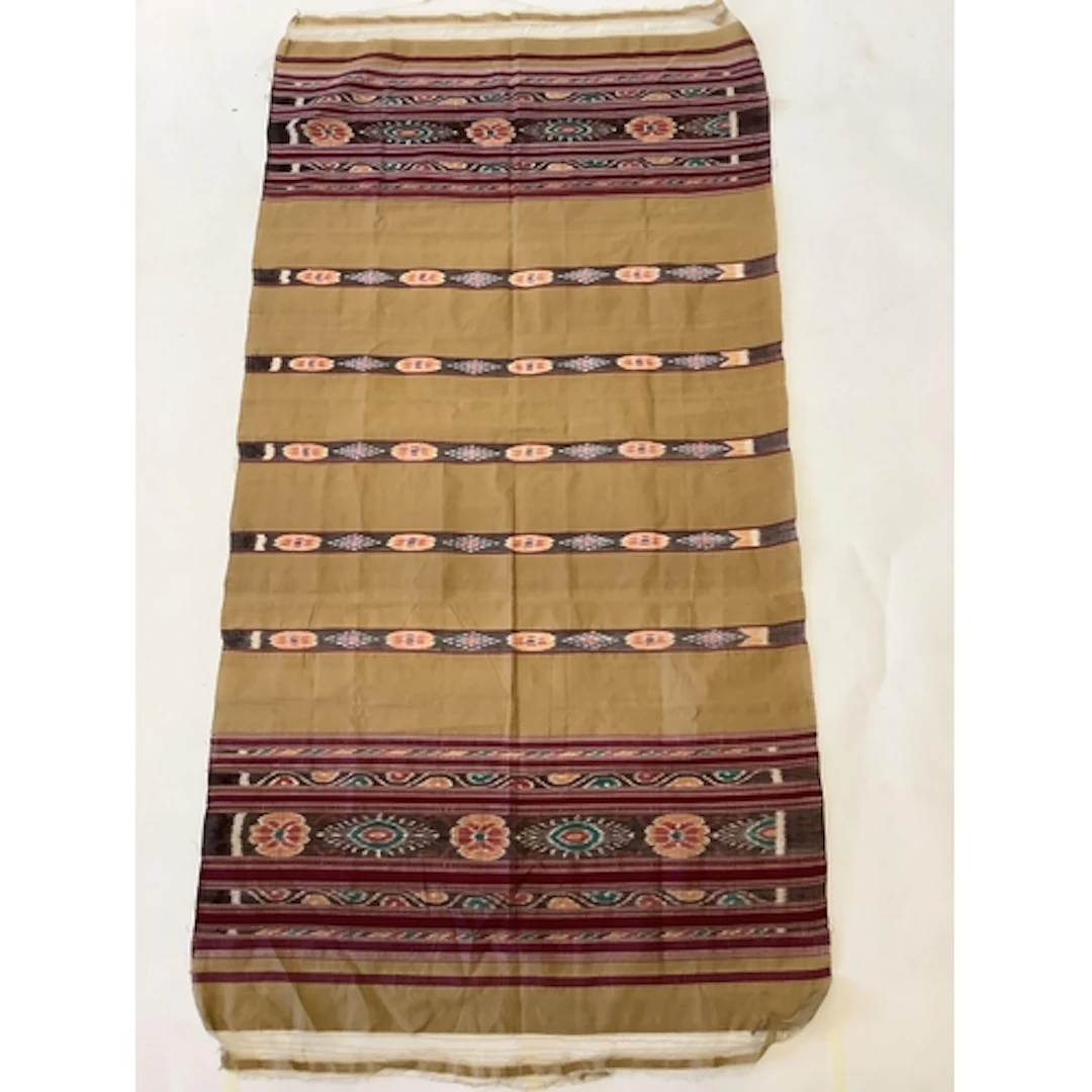 An Indian ladies Dupatta stole - fine silk woven stole with ...