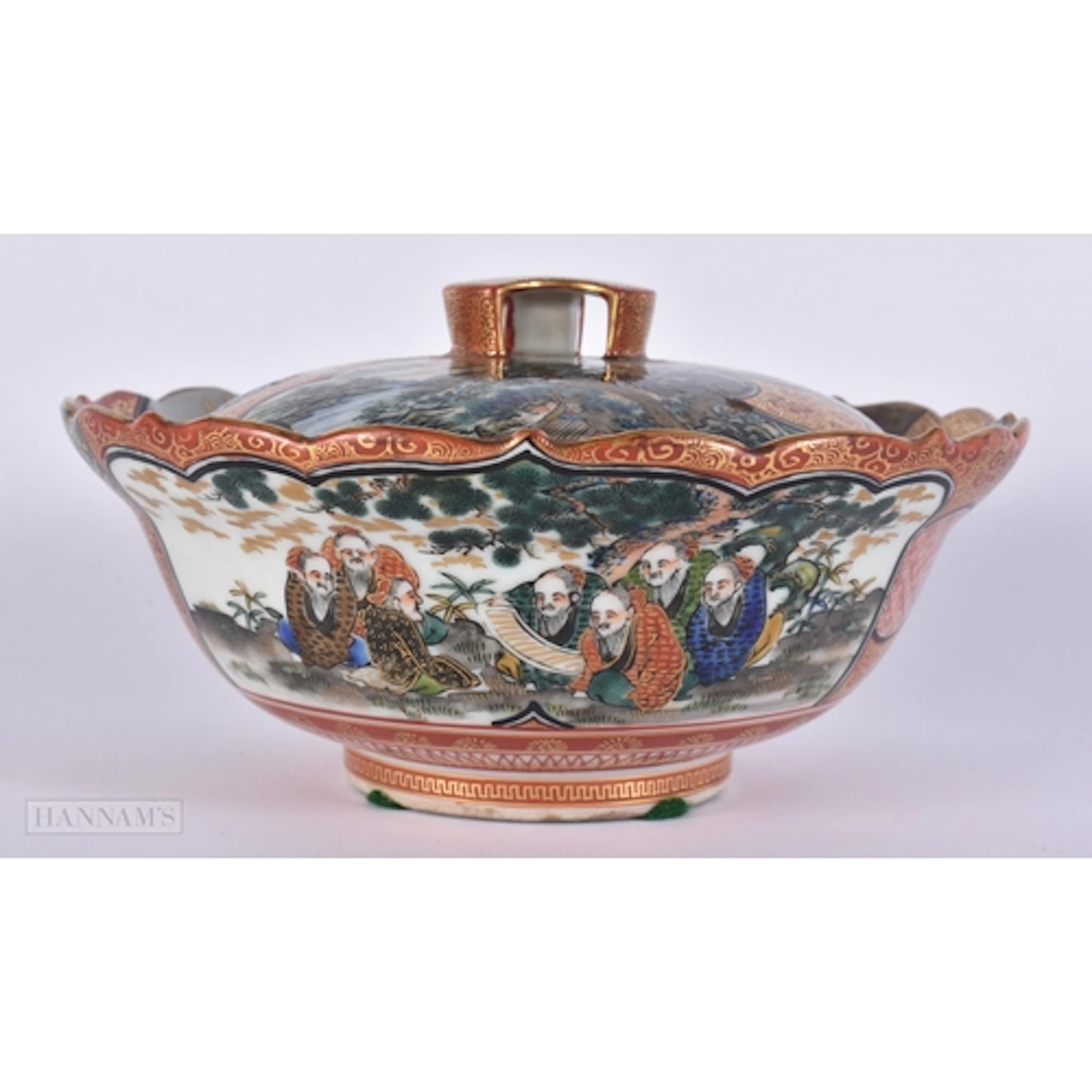A 19TH CENTURY JAPANESE MEIJI PERIOD KUTANI PORCELAIN BOWL A...