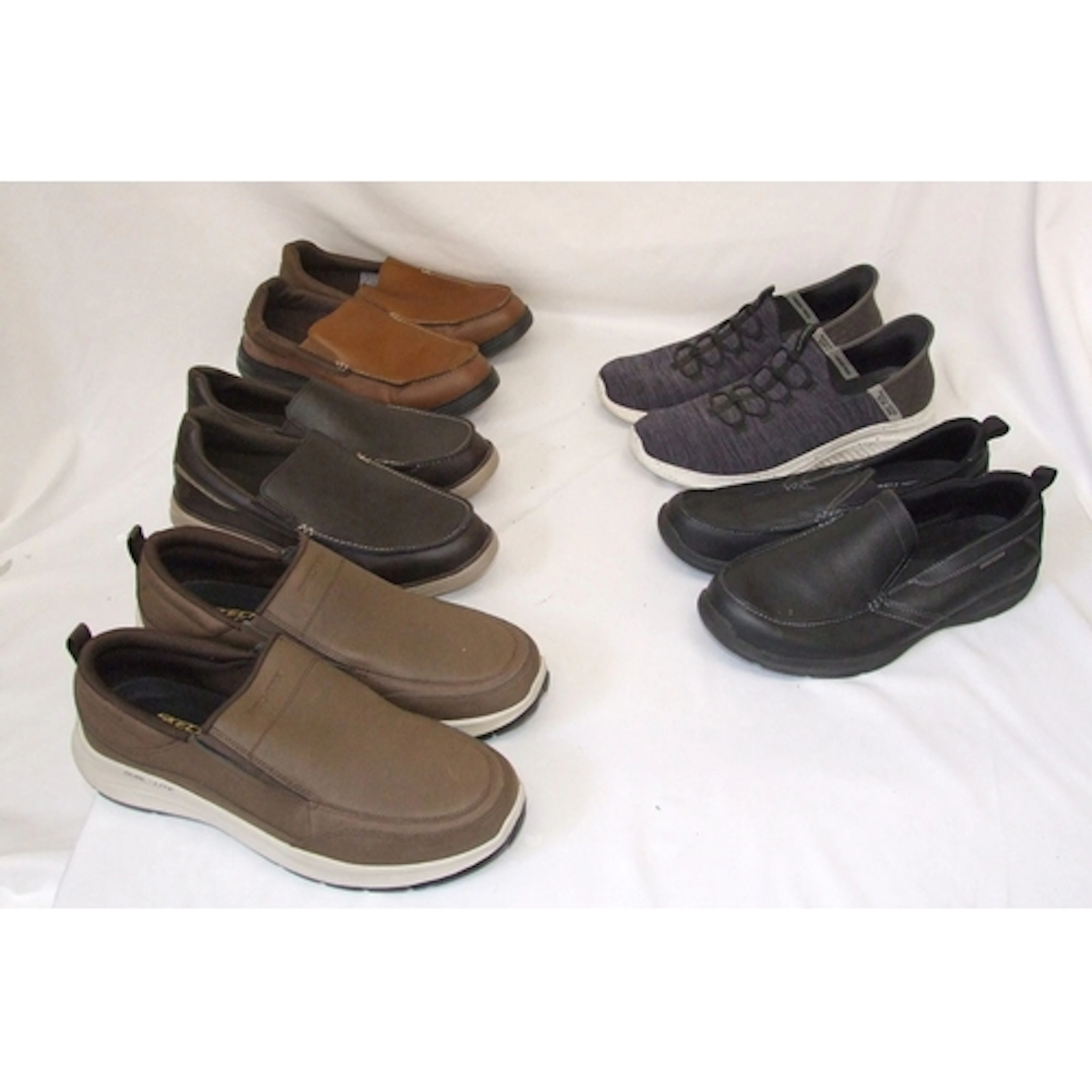 5 Pairs Mens Skechers Shoes: 3 x size 11 & 2 x size 12 (1 Bo...