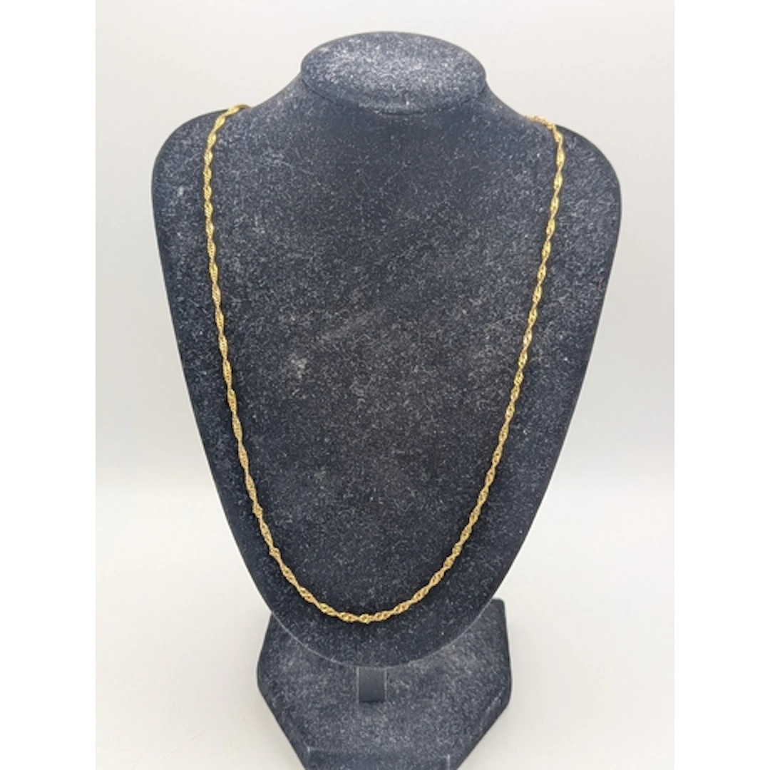 A 9ct yellow gold, woven spiral fine link necklace, with spr...
