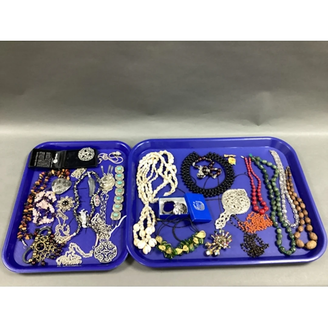 Vintage and Later Costume Jewellery, including assorted bead...