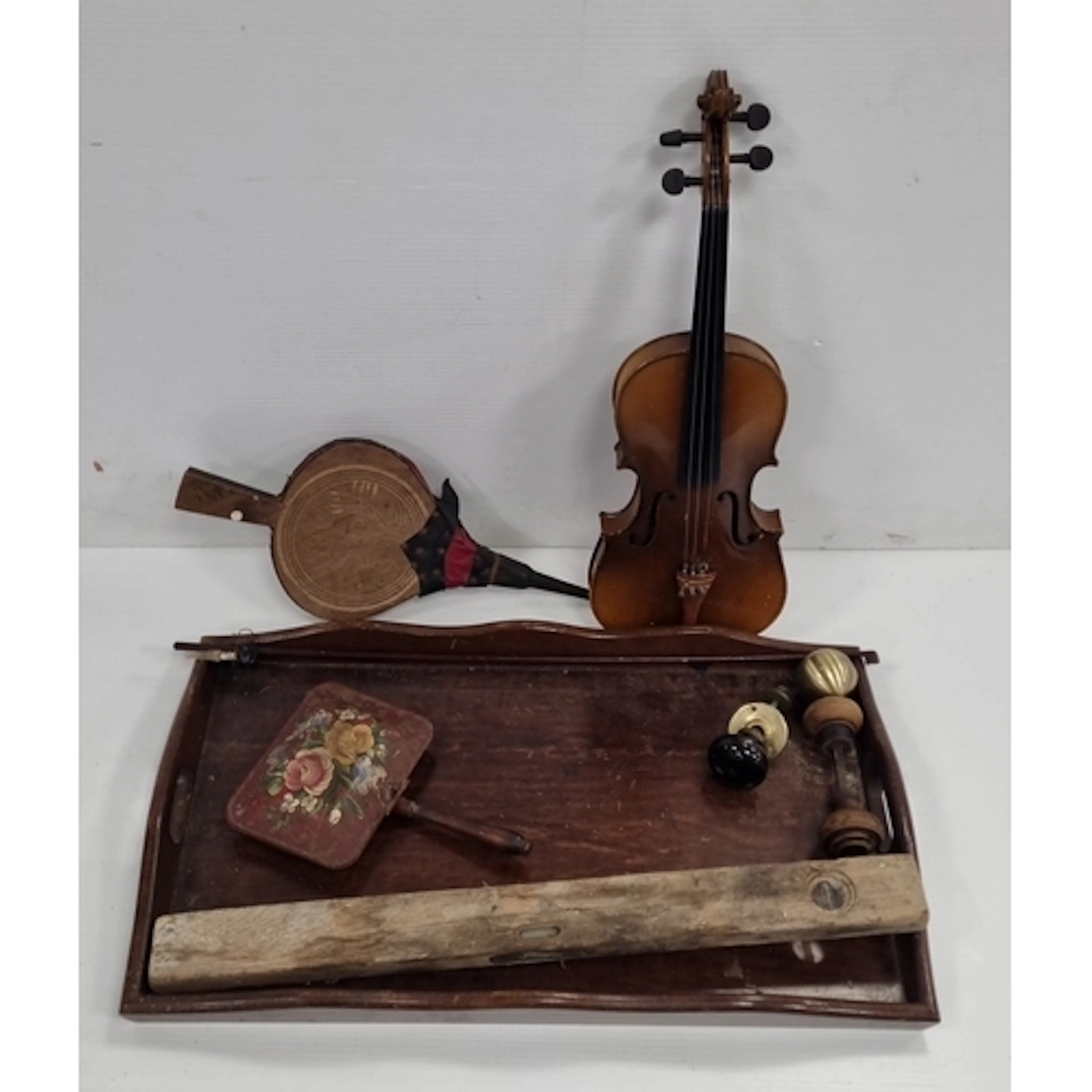 Lot of assorted household effects, comprising a violin with ...