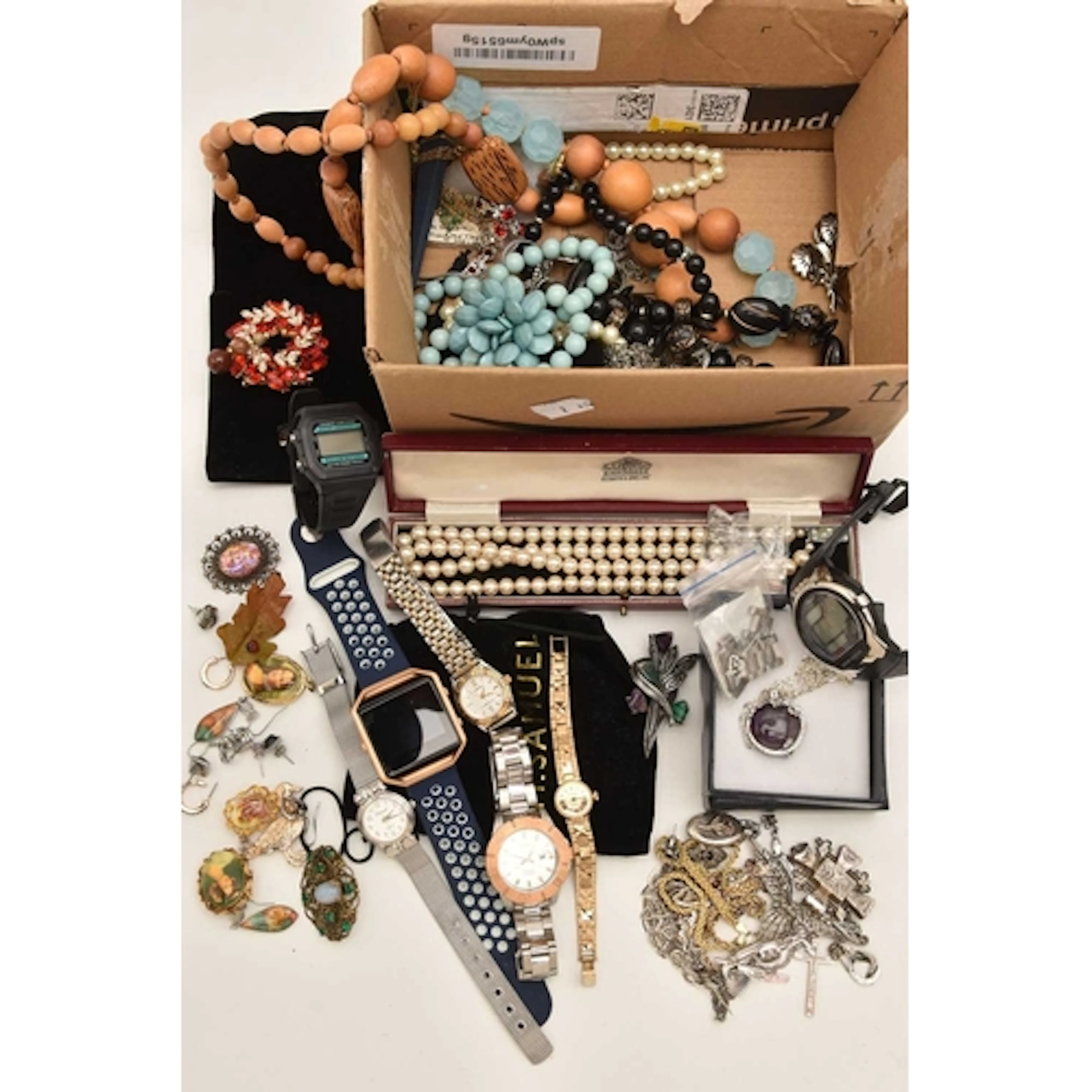 A BOX OF ASSORTED JEWELLERY AND WATCHES, to include a silver...