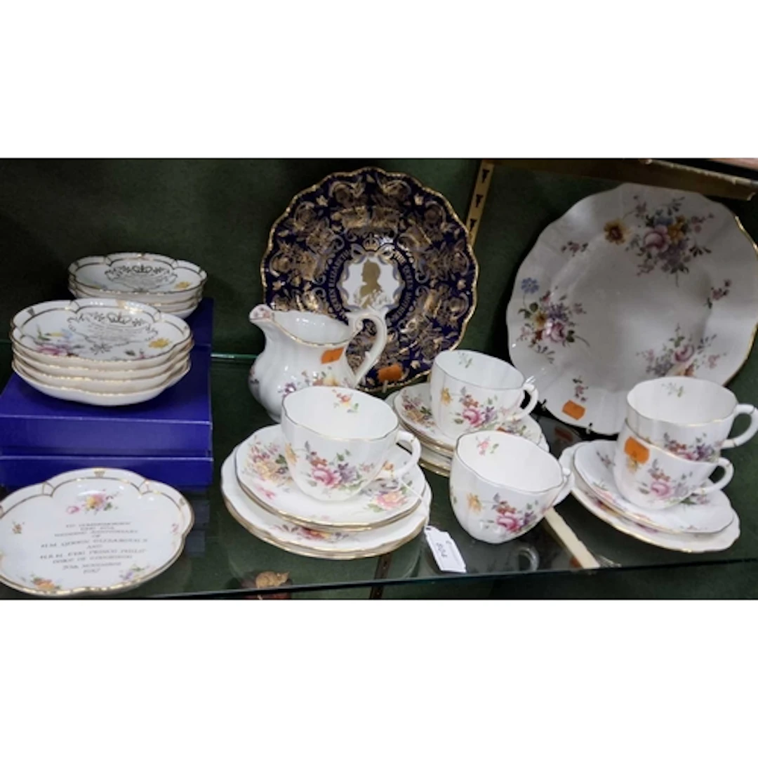 A GROUP OF ROYAL CROWN DERBY TEA AND GIFT WARES, comprising ...