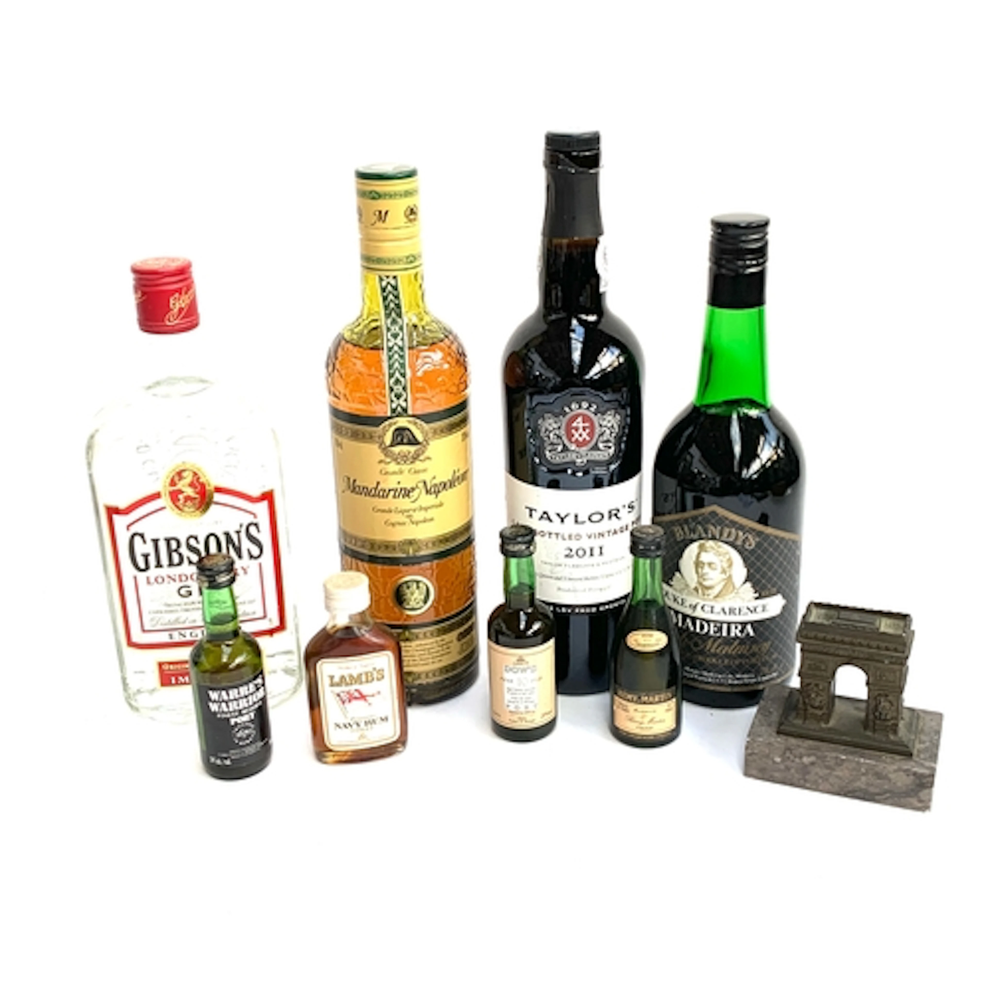 PORT/SPIRITS etc. A bottle of Taylor's Late Bottled Vintage ...