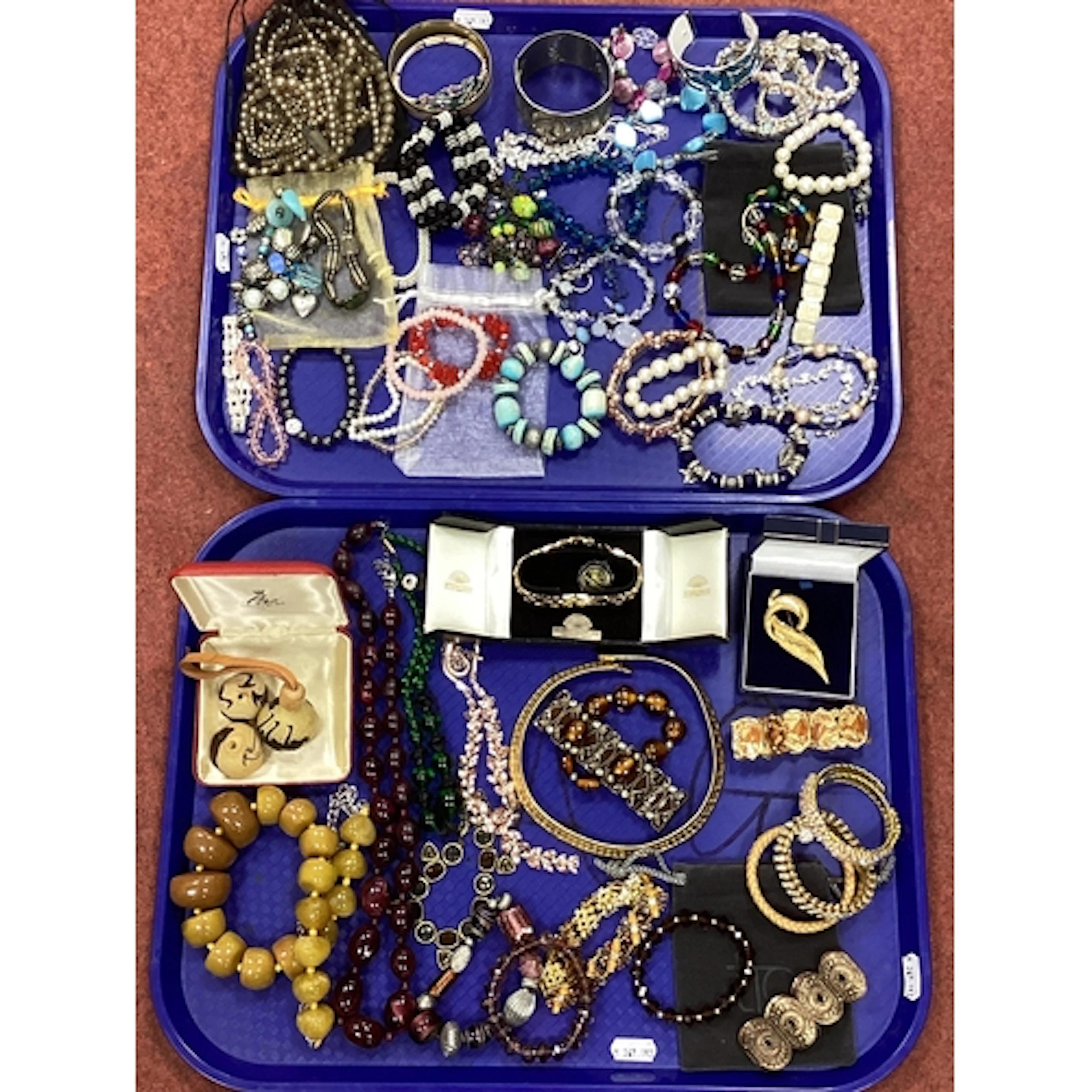 A Selection of Modern Costume Jewellery, including large bea...