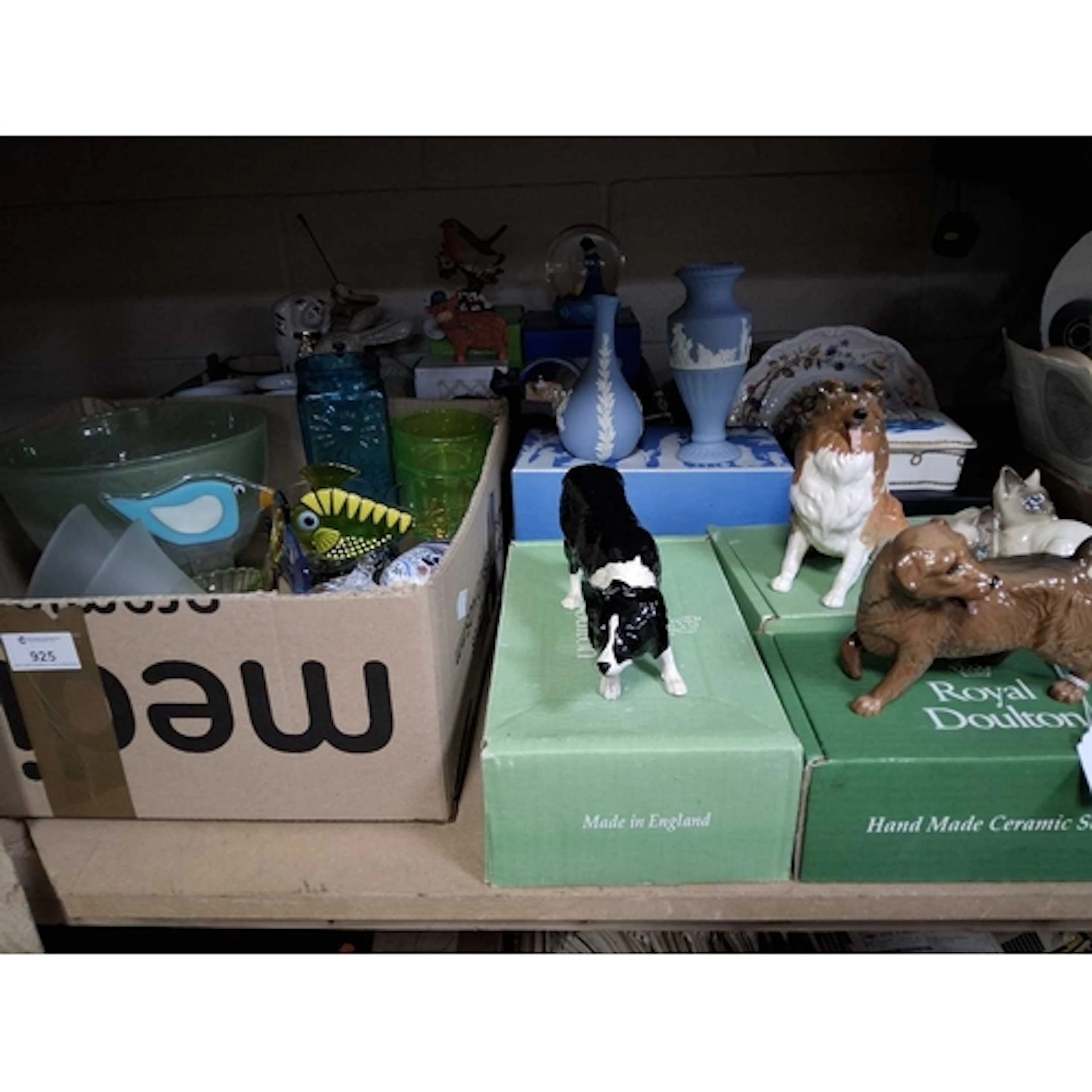 TWO BOXES AND LOOSE CERAMICS AND GLASS WARES, to include Roy...