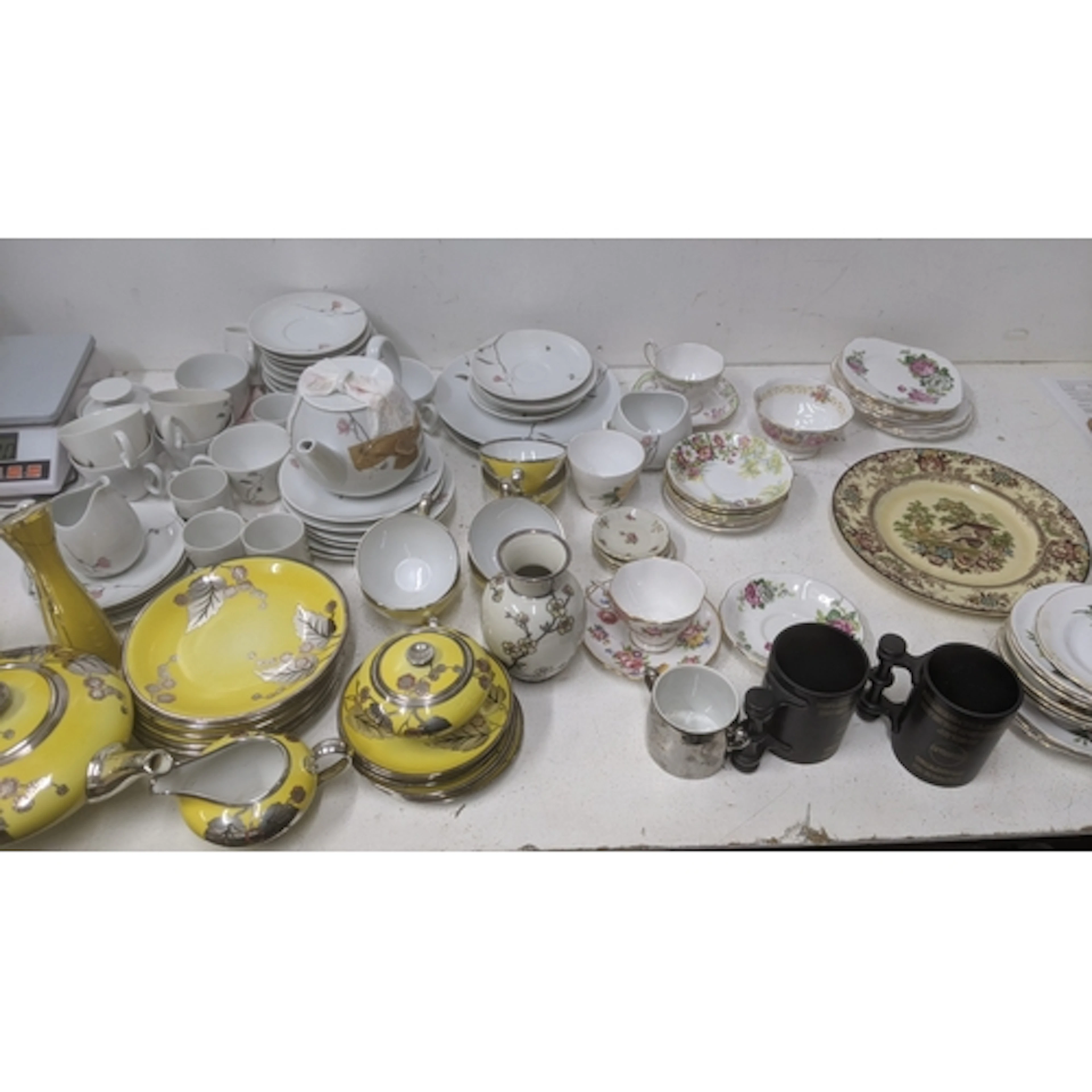 Teaware to include a German yellow tea set, a Raymond Loewy ...
