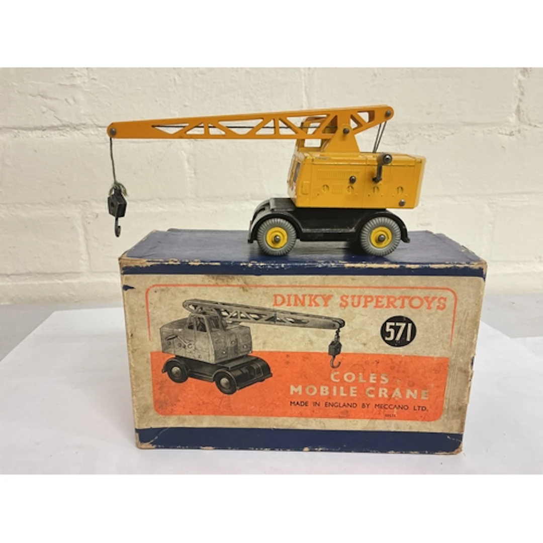 A Boxed Dinky Cole’s Mobile Crane. #571 No Resrve.