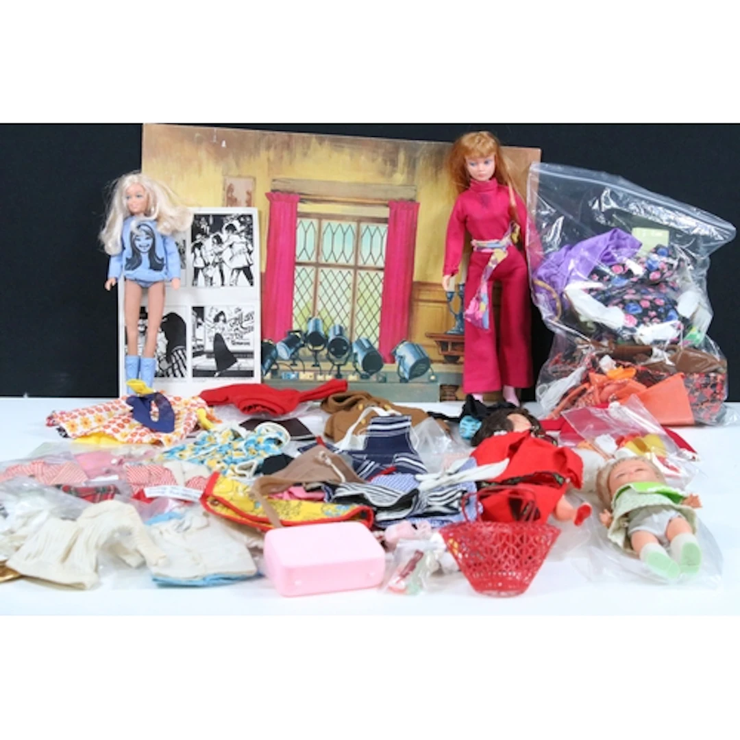 Collection of dolls, clothing and accessories to include 1 x...