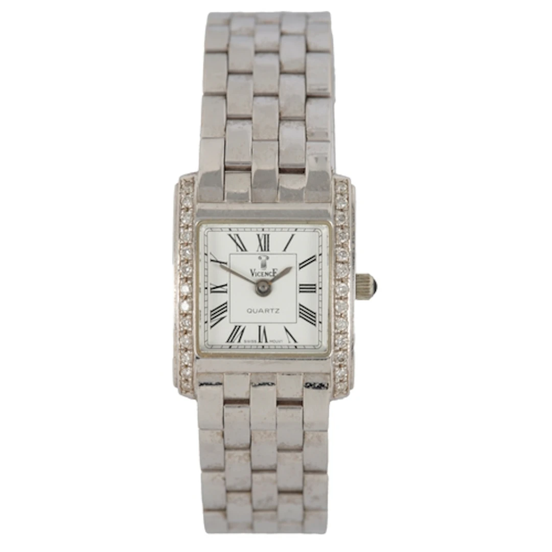 A lady's recent Italian 14k white metal Vicence quartz wrist...