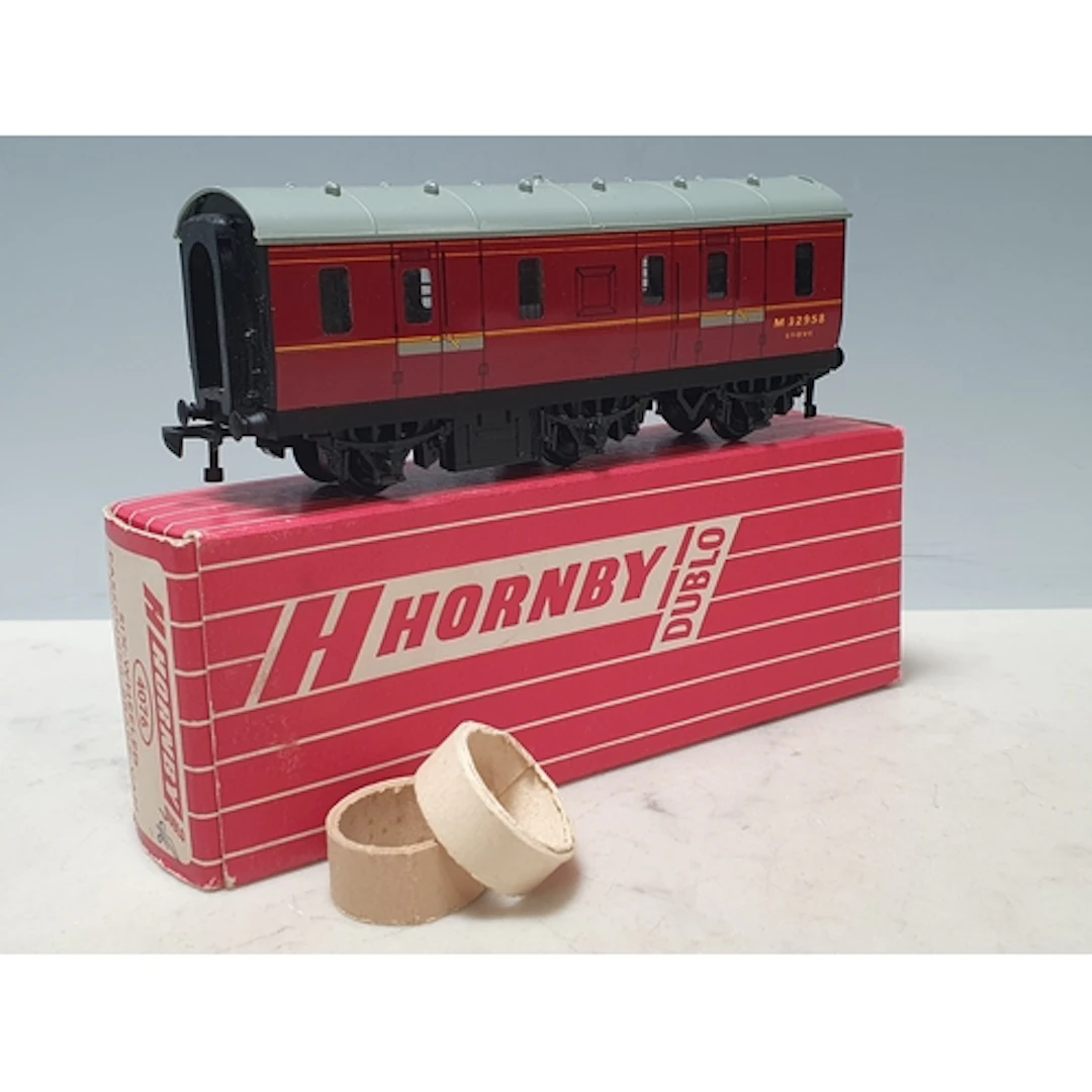 A boxed Hornby Dublo 4076 BR six-wheeled Passenger Brake Van...