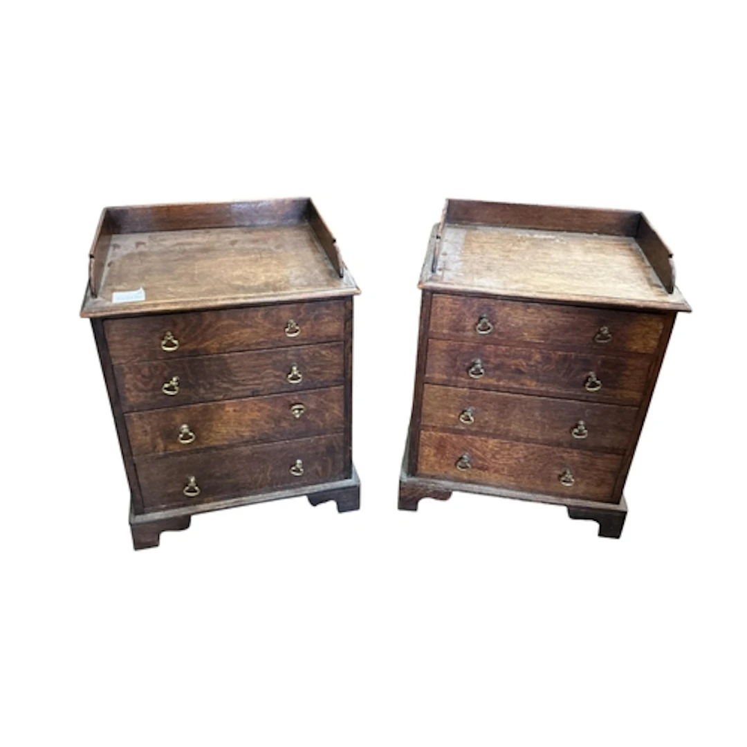A pair of oak small chests, width 38cm, depth 30cm, height 5...