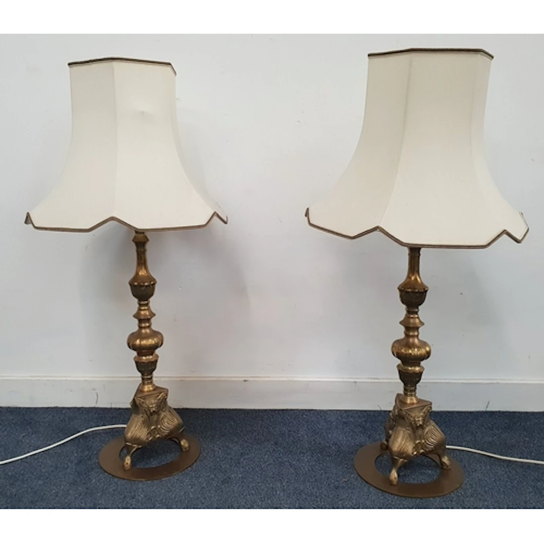 PAIR OF VINTAGE BRASS TABLE LAMPS each with knopped baluster...