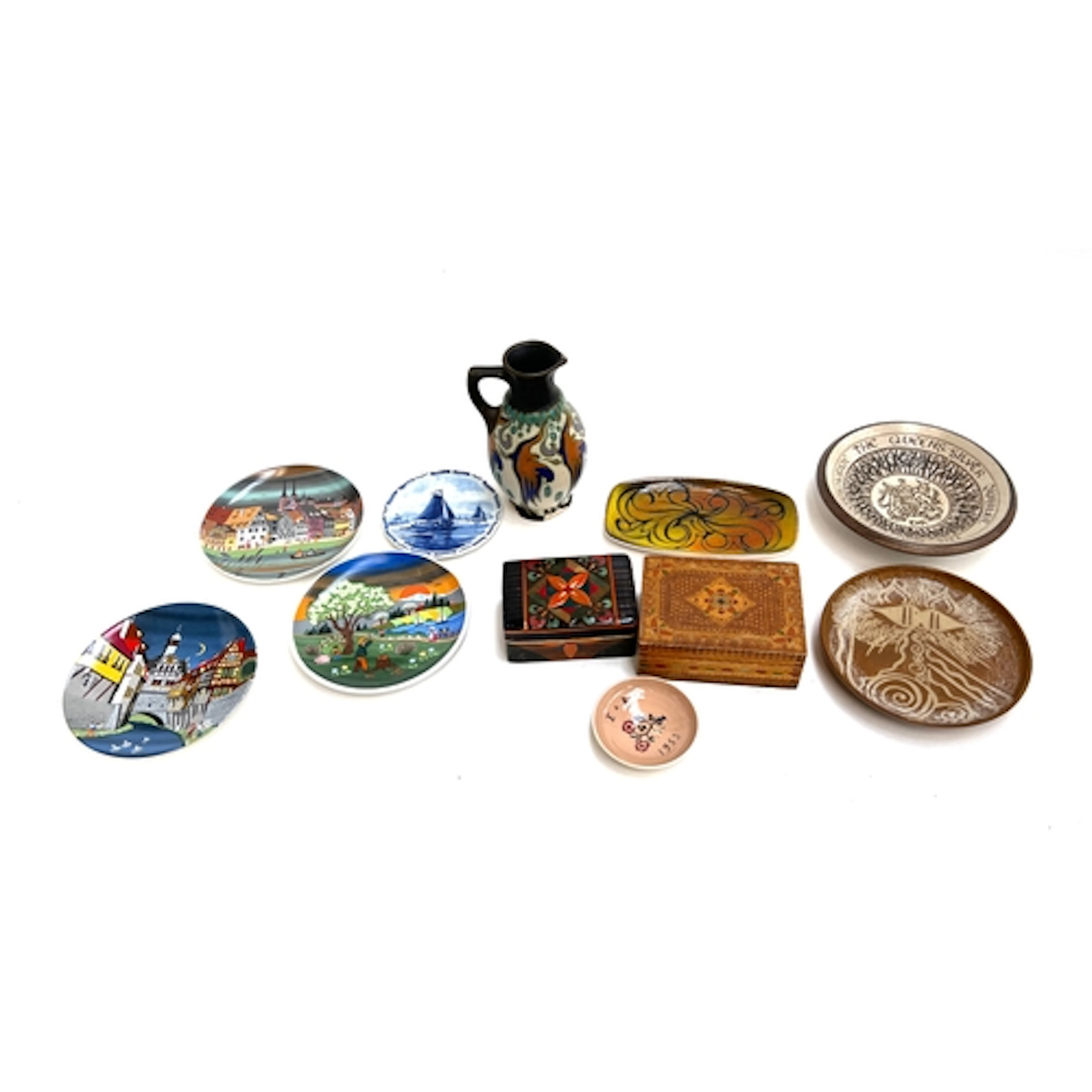 A mixed lot to include a Poole Pottery Aegean dish, Gouda Po...