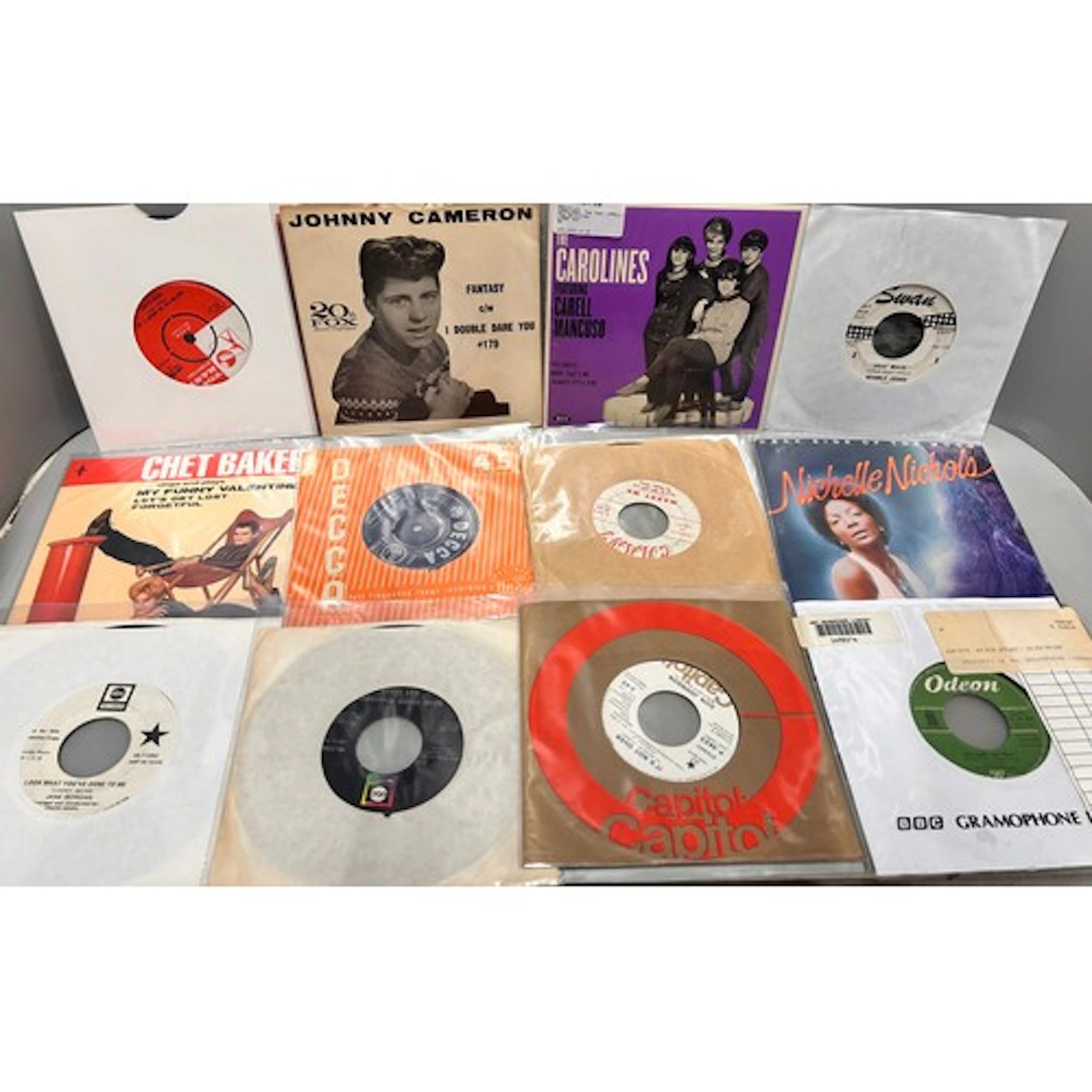Collection of vinyl 45rpm singles to include Cat Stevens, Te...