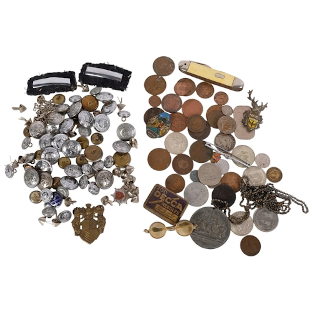 A collection of Kent Constabulary buttons, various UK and wo...