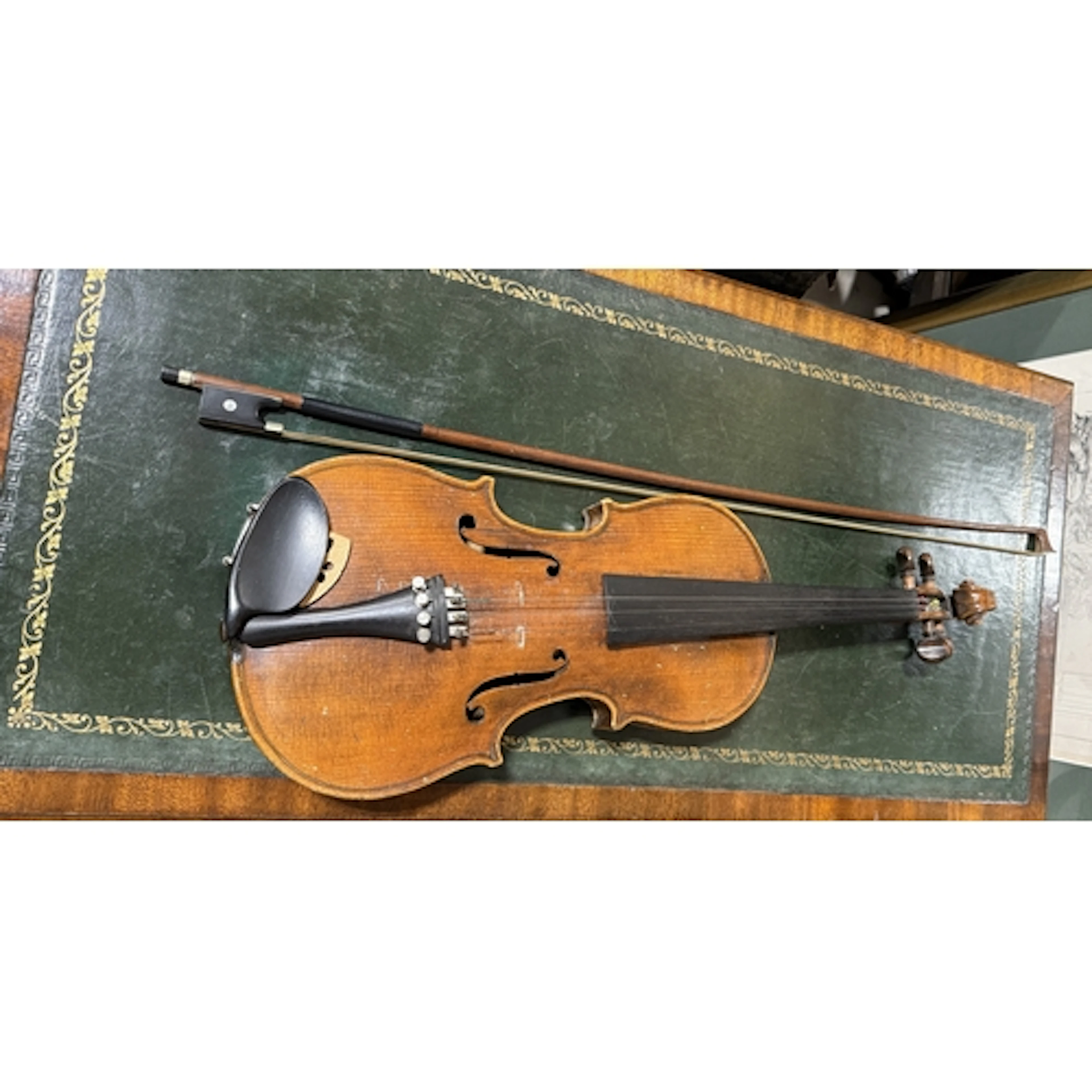 AN EARLY 20TH CENTURY VIOLIN AND BOW ...