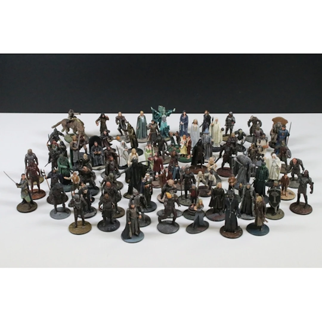 Around 80 NLP Lord of the Rings metal figures, mainly in gd-...