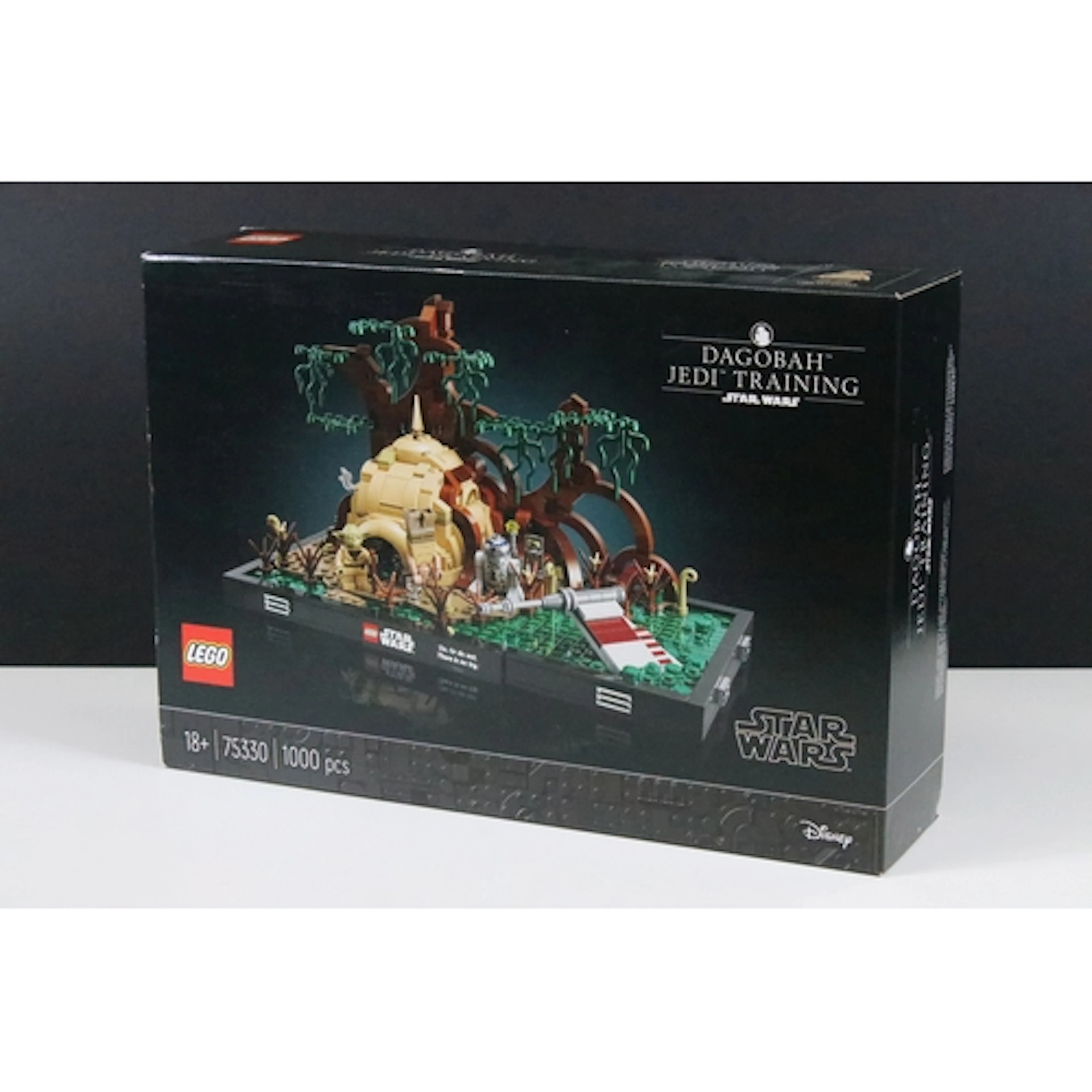 Lego - Boxed Lego Star Wars 75330 Dagobah Jedi Training set,...
