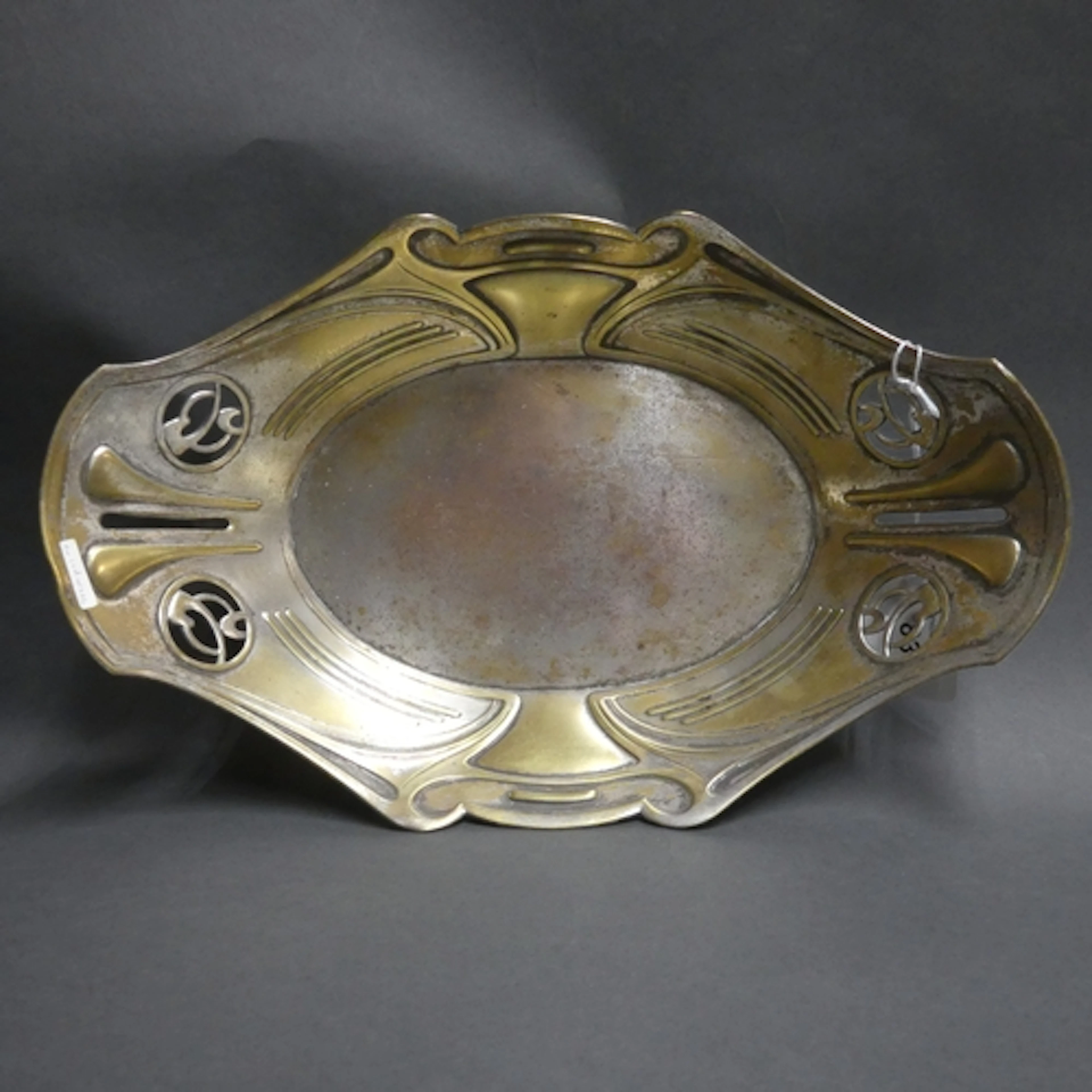 WMF - A large Art Nouveau silver plated brass oval serving b...