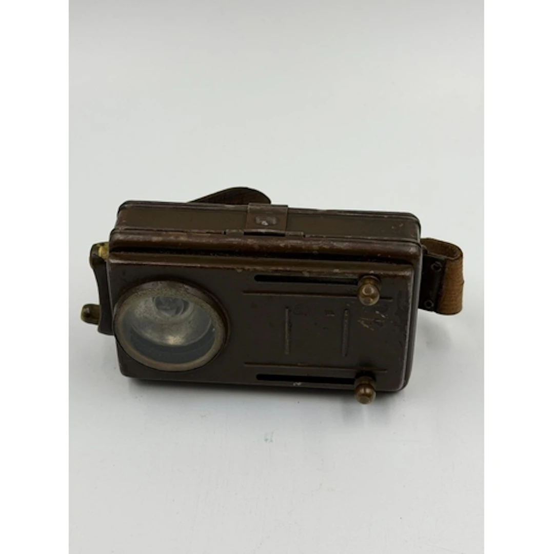 WWII British Army L.E. No 4 pocket signal and traffic flashl...