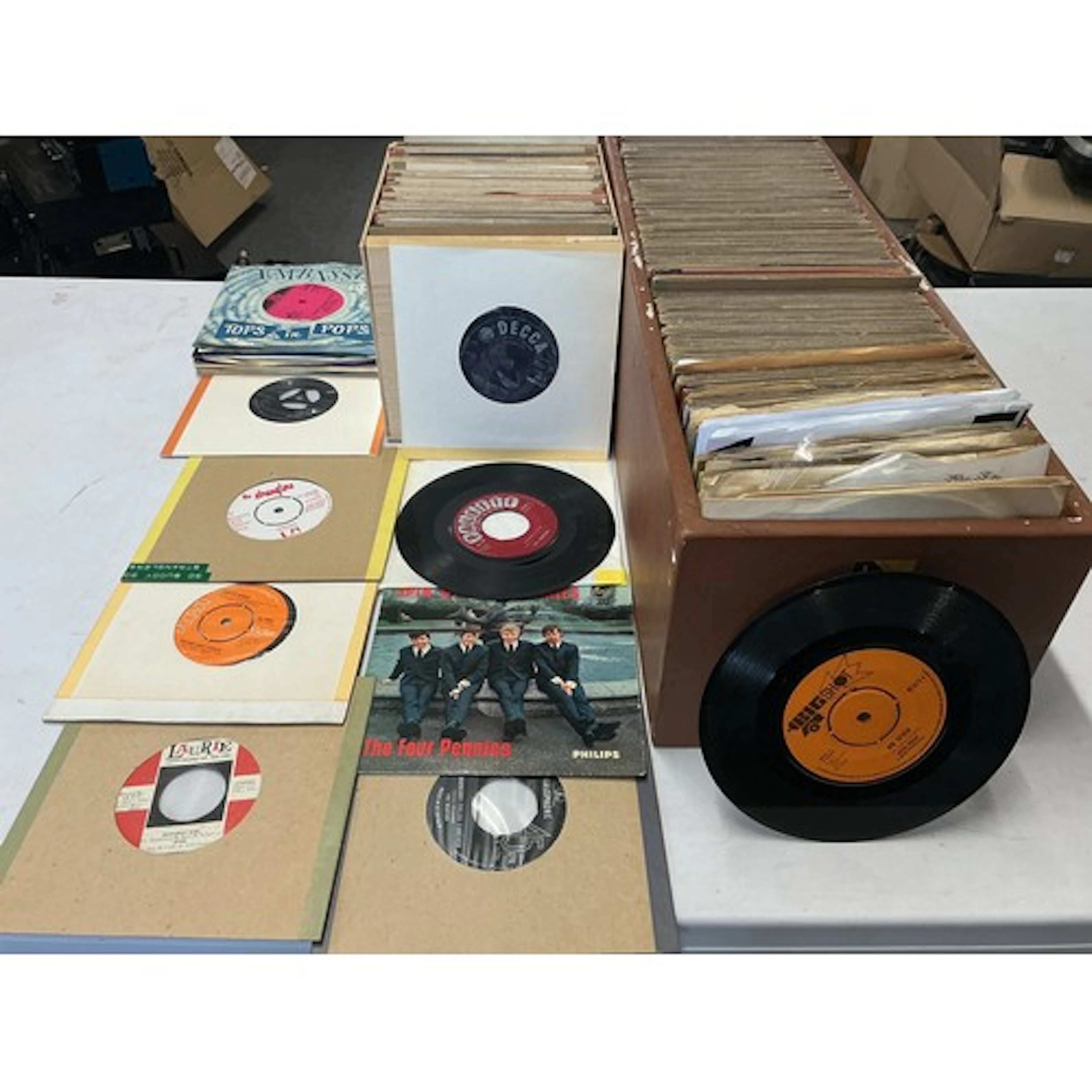 A large box plus one other of 1960s/70s 7” singles including...