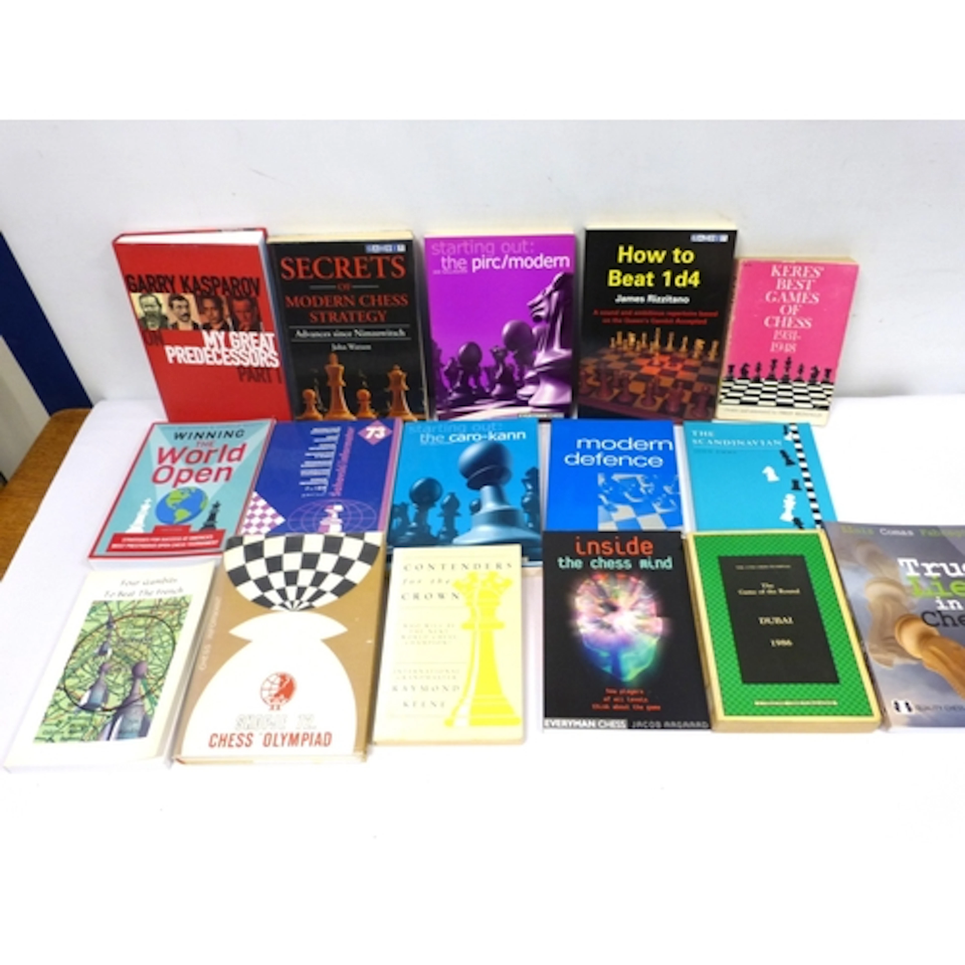 Chess. A carton of various softback publications....