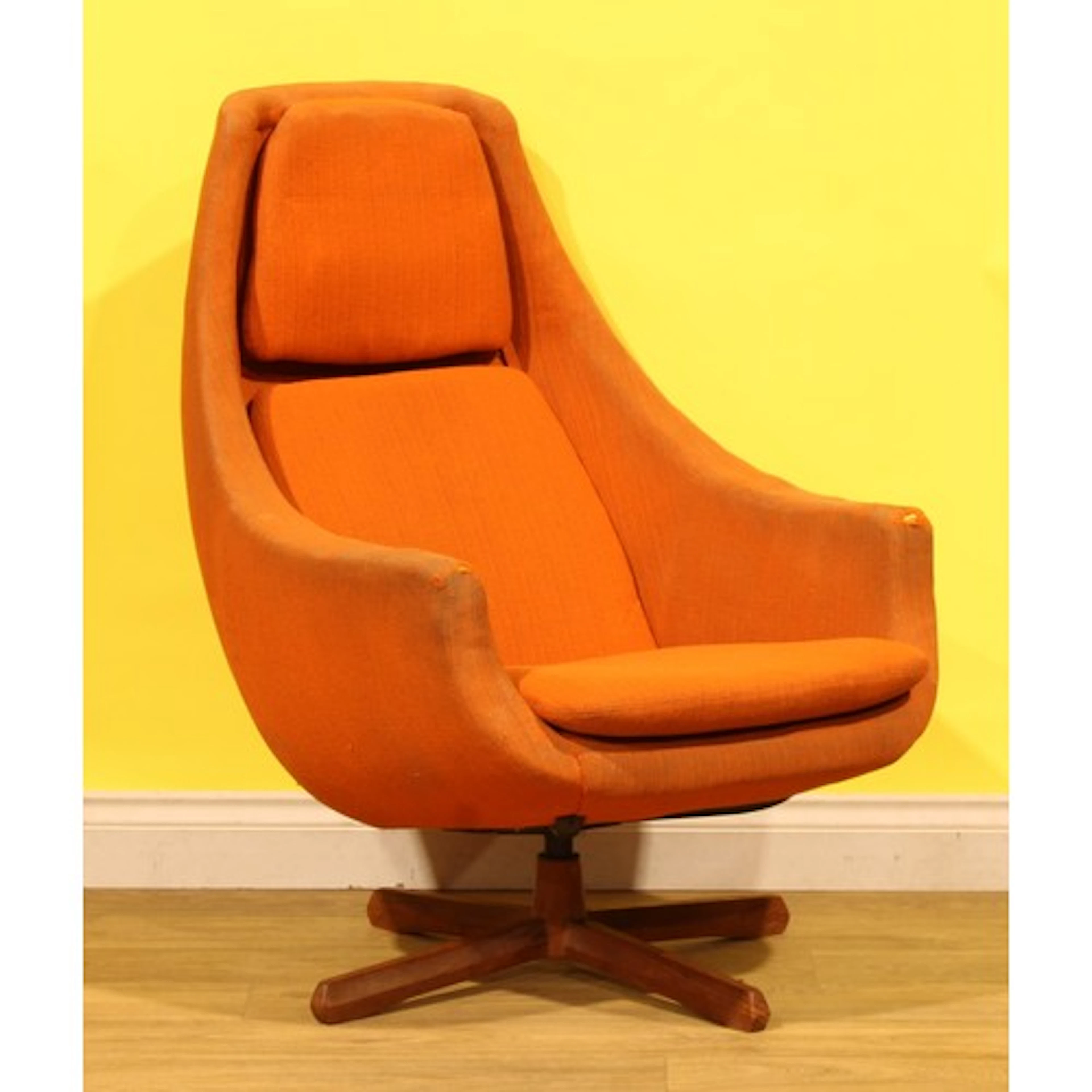 Mid-century Design - an egg-form swivel lounge chair, probab...