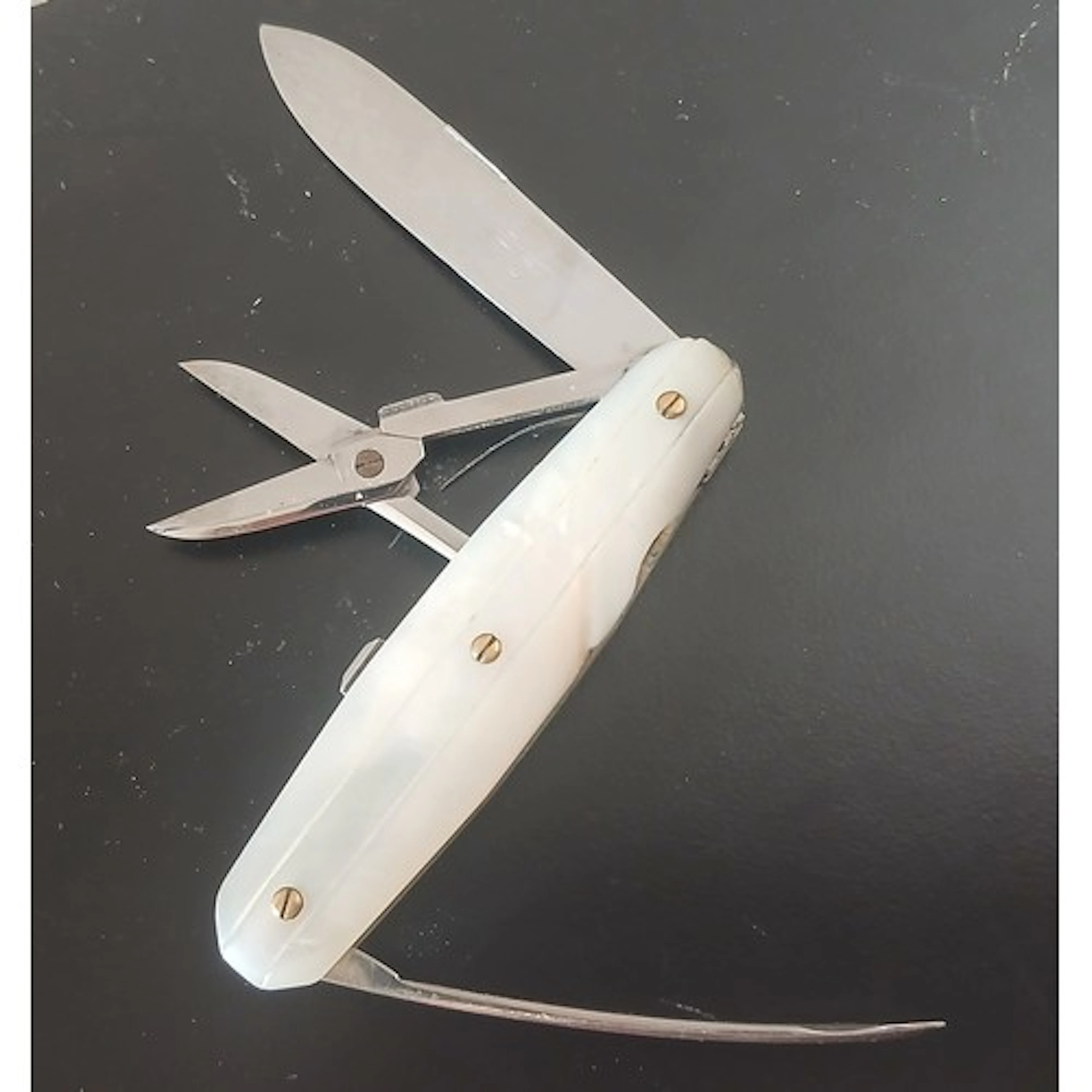Ladies Mother of Pearl Pen Knife with Scissors and Nail Pick