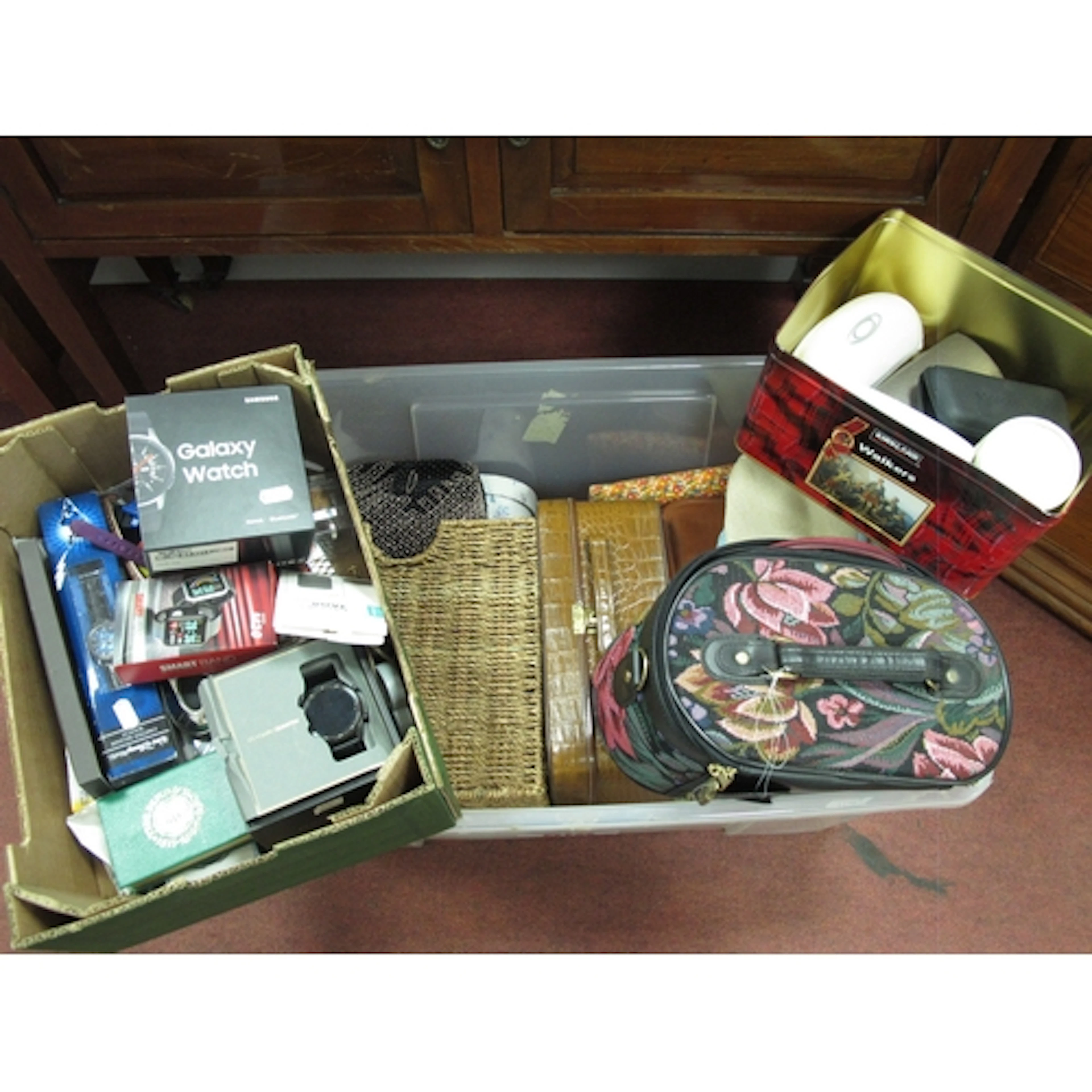 Fashion accessories and electronics, including assorted jewe...