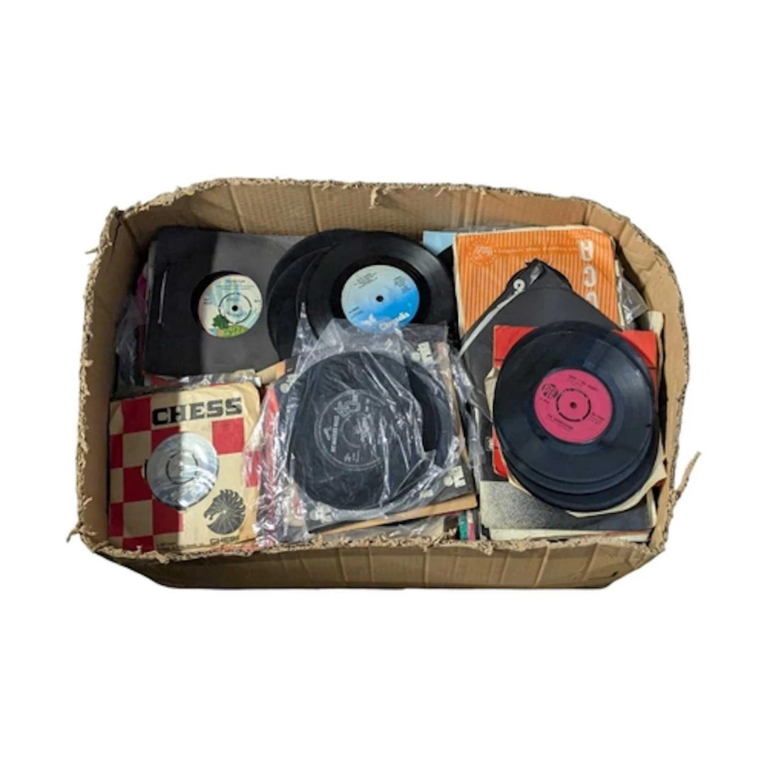 A large collection of vintage 20th century vinyl 45s singles...
