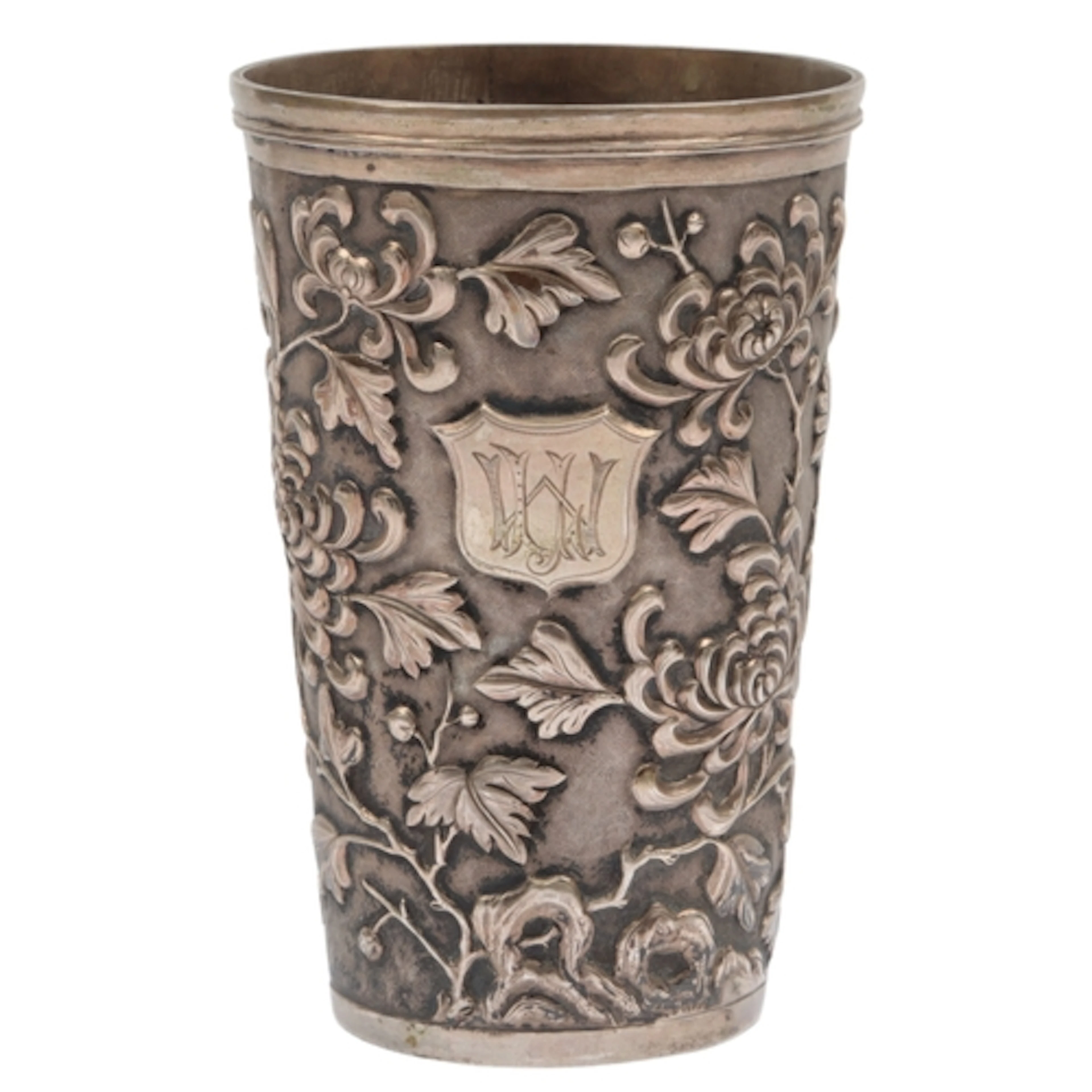 A Chinese Straits repousse white metal beaker, decorated wit...