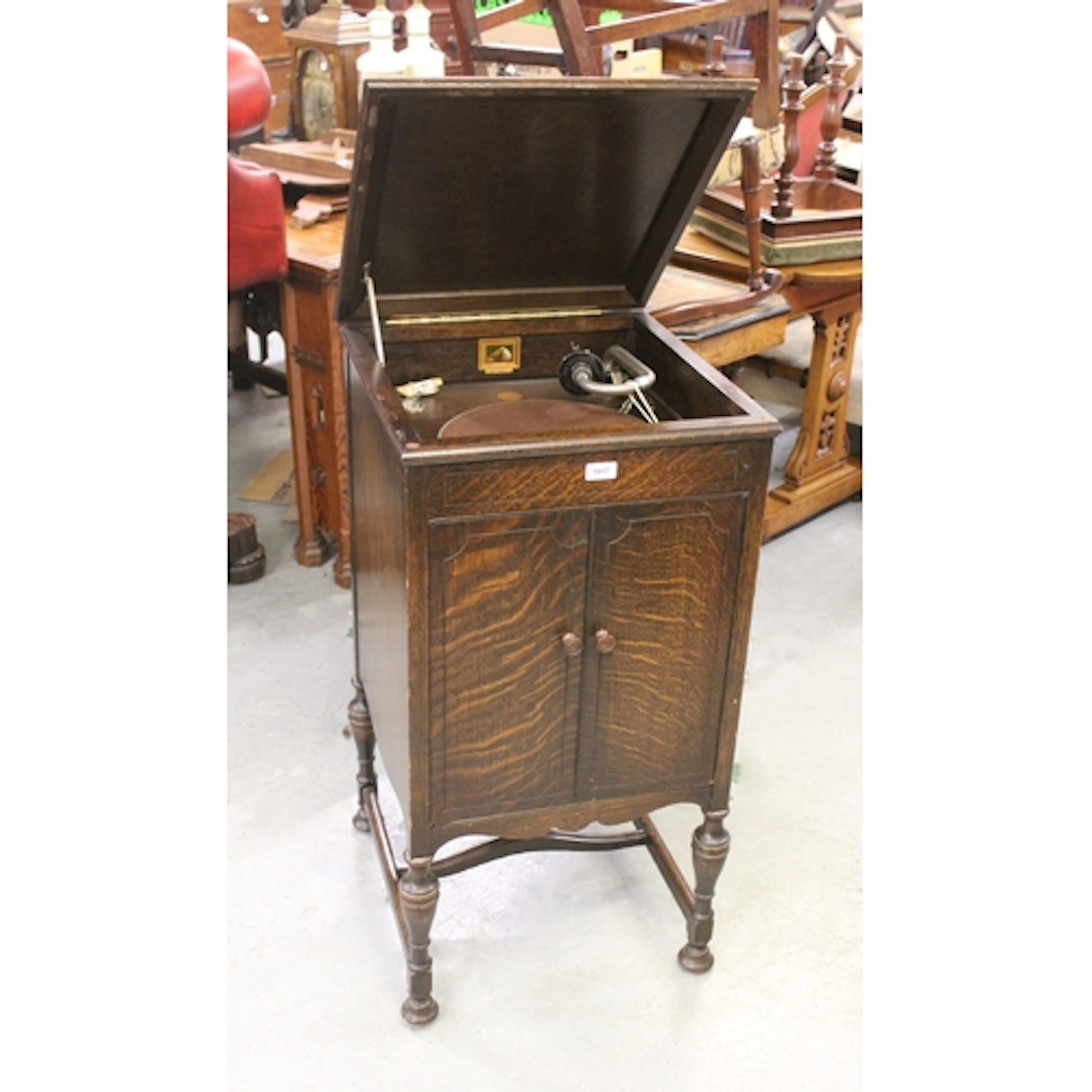Early 20th Century HMV model 156 oak cased floor standing wi...