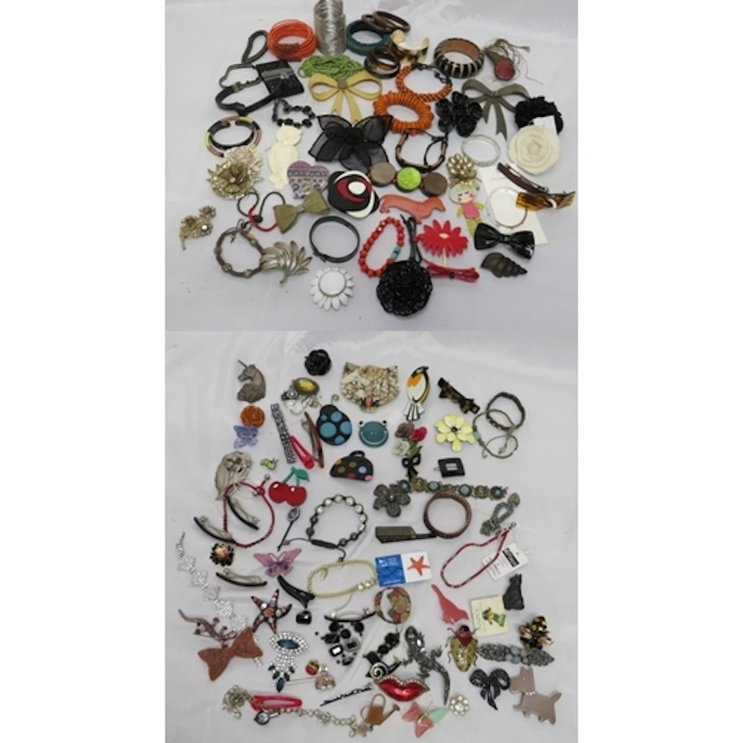 Costume Jewellery incl. bangles, bracelets, brooches, hair s...