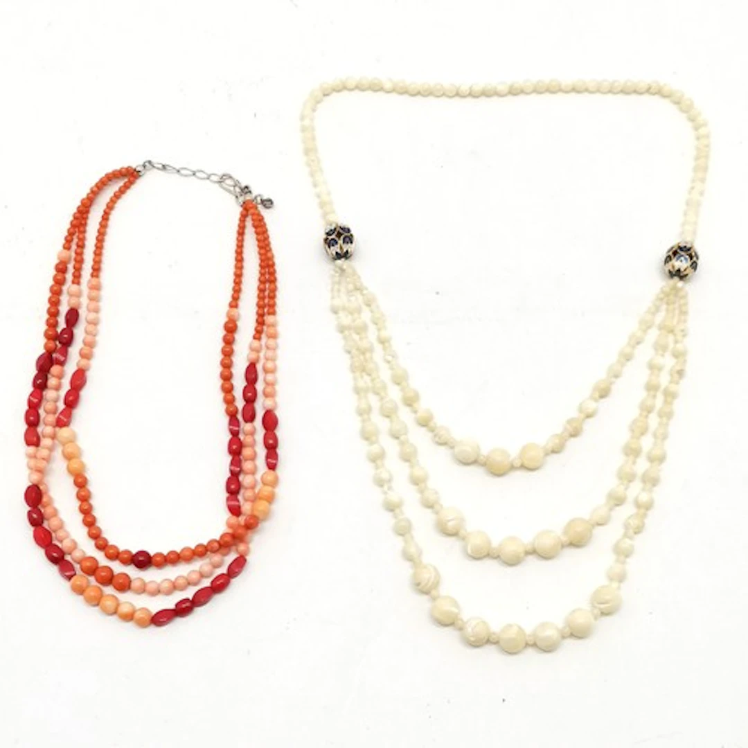 Triple strand 3 colour coral bead necklace with silver clasp...